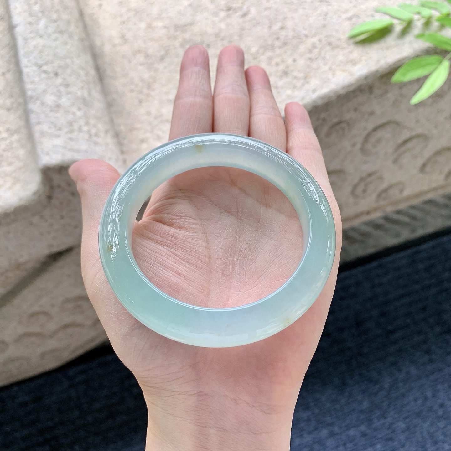 正圈56 57 圈口57.4/12/10 编码DW050910 冰晴绿，清透，水润，种老，细腻，无裂