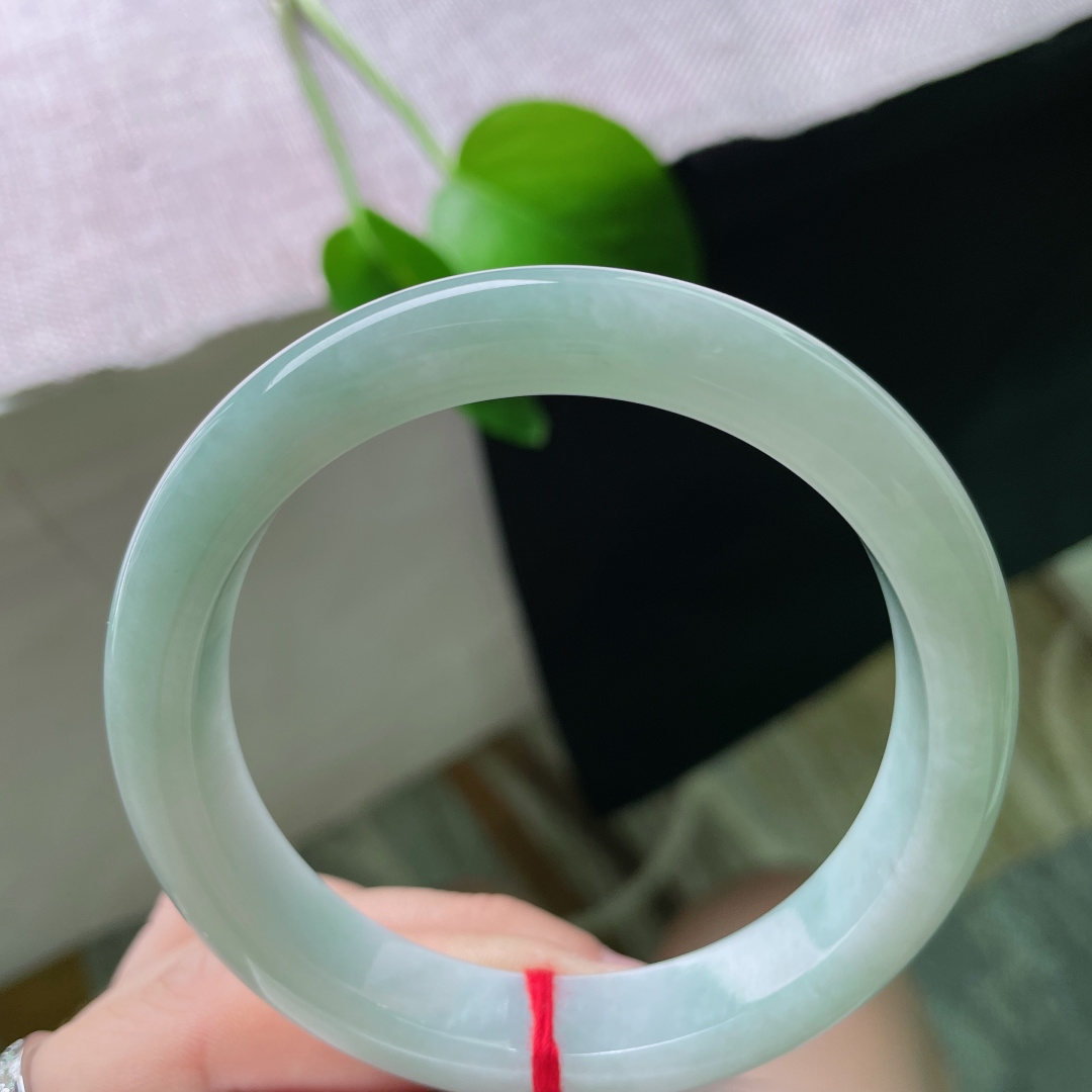 绿底正圈，色系甜美，温柔可人，减龄，质地温润细腻，有纹，ss51789a