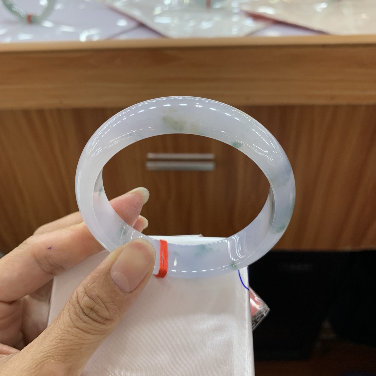 051010GXXY 飘花正圈翡翠手镯 57.8-15.2-7.5