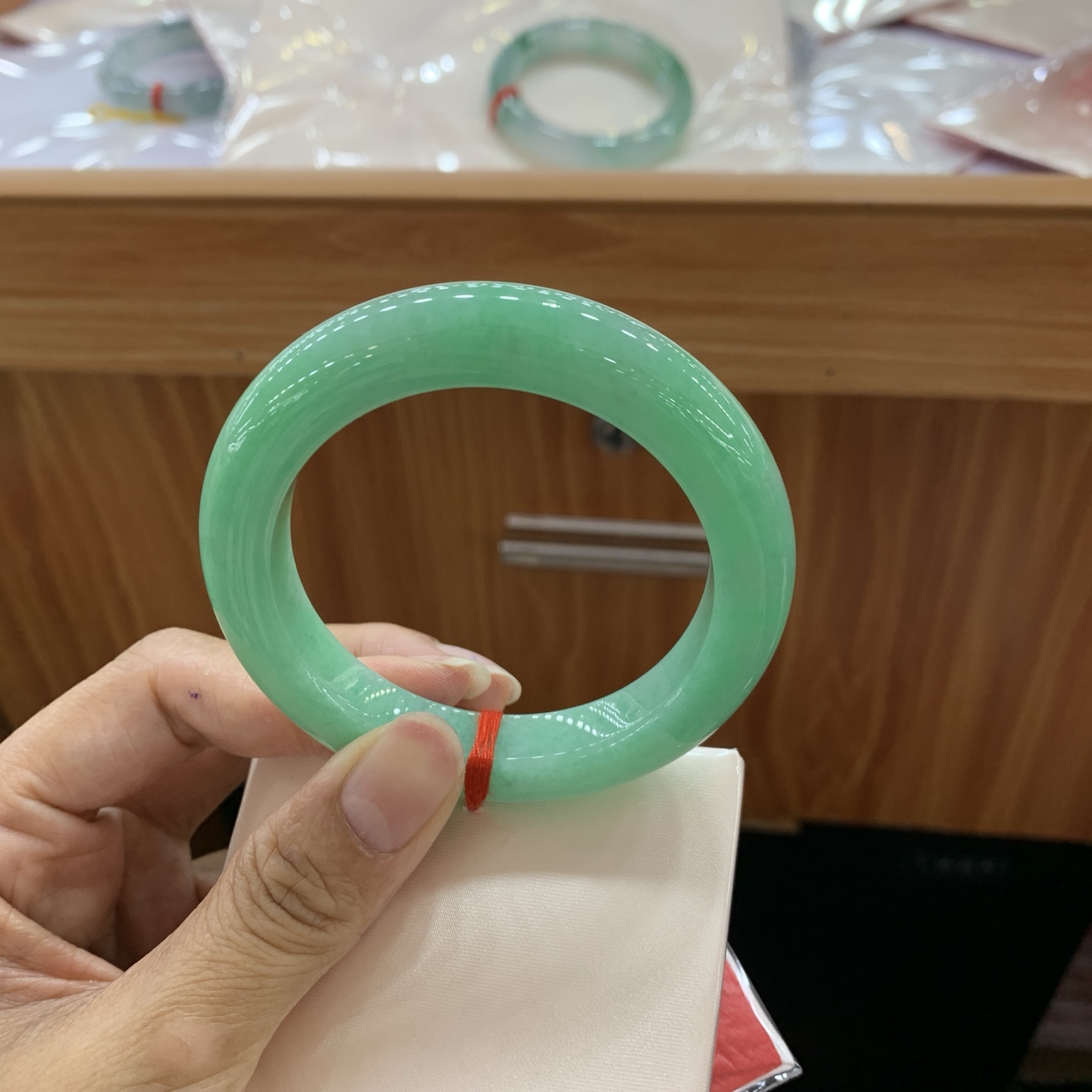 050825WJ 满绿正圈翡翠手镯 53.5-11.2-9.9