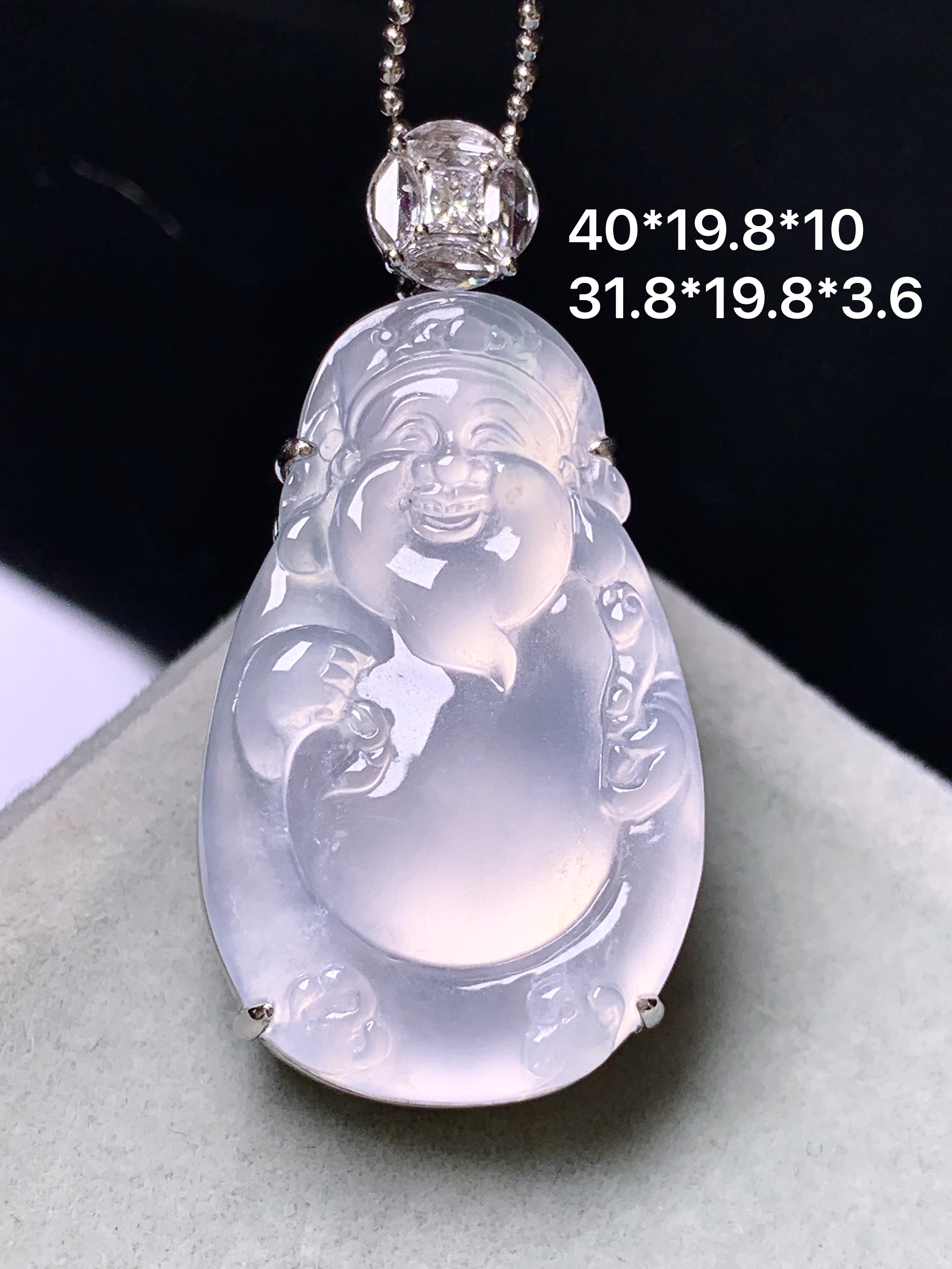 18k金钻镶嵌冰种财神爷吊坠 玉质细腻 色泽艳丽清新 水润亮眼 整体尺寸40*19.8*10 g2