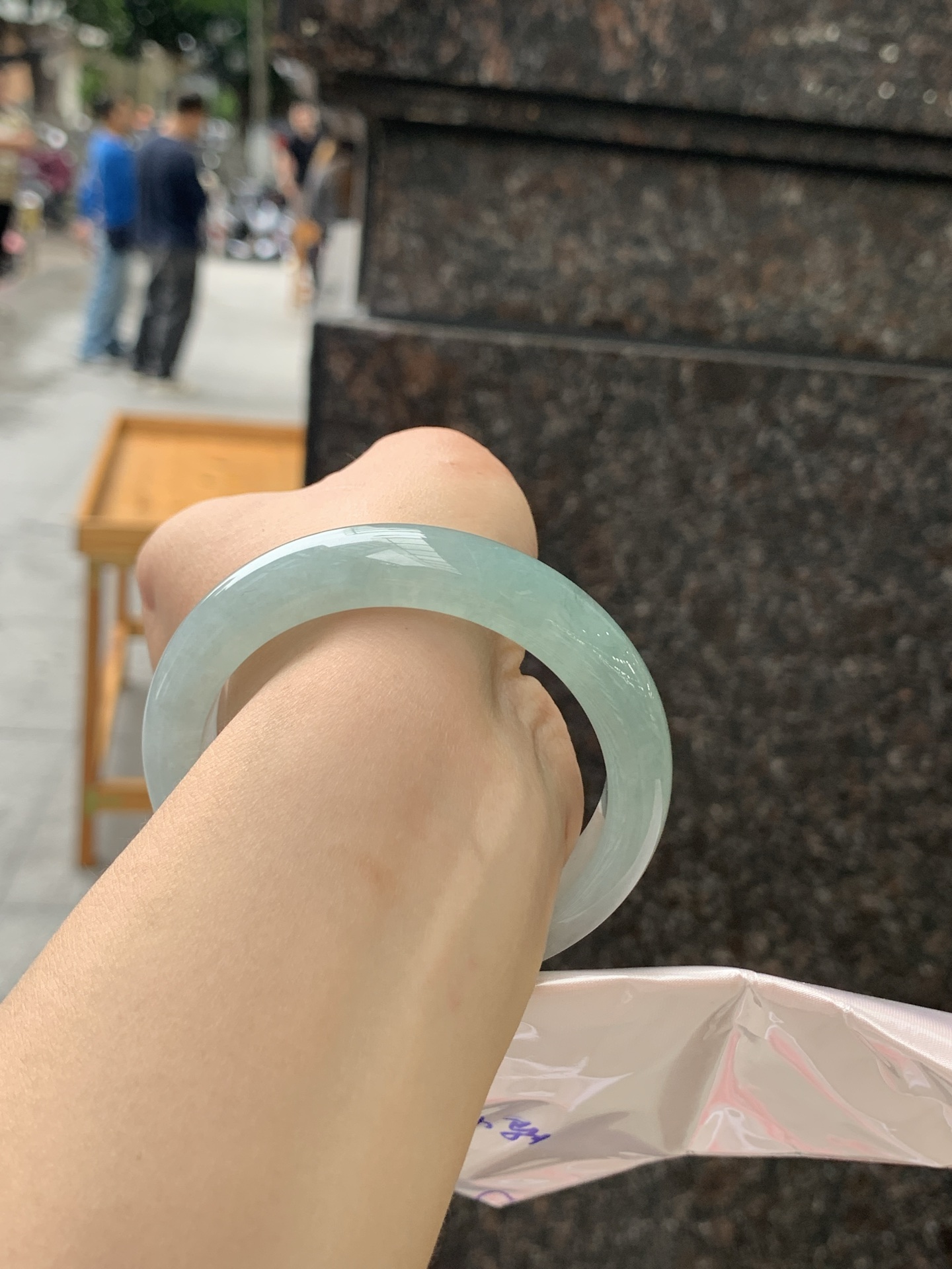 半山水正圈 0509-N664-4 无裂，底妆水润细腻，半山半水天然意境，上手不挑皮，自带清冷感，低调不张扬，越看越有味道