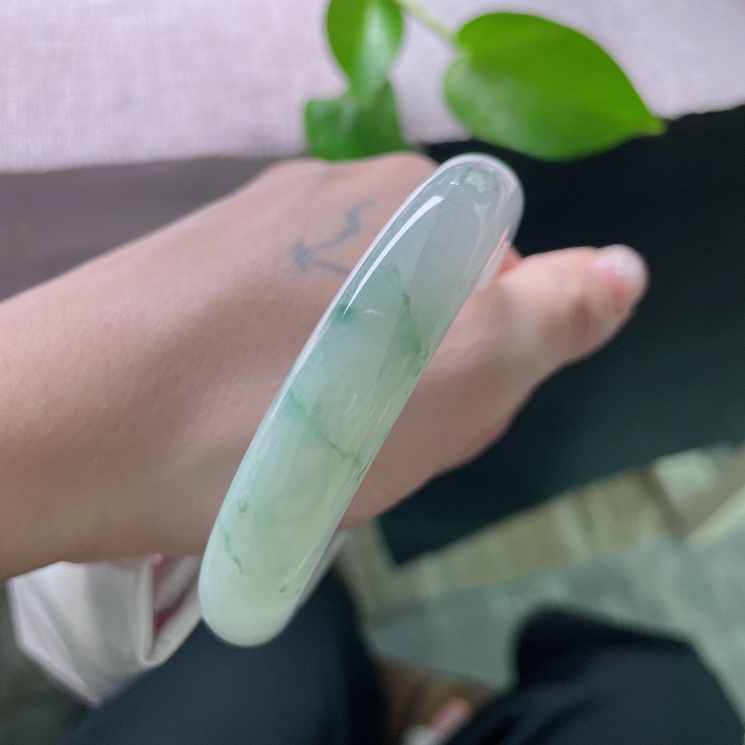 飘花正圈，青白配色，素雅不张扬，又不失灵动，有纹 ss52396a