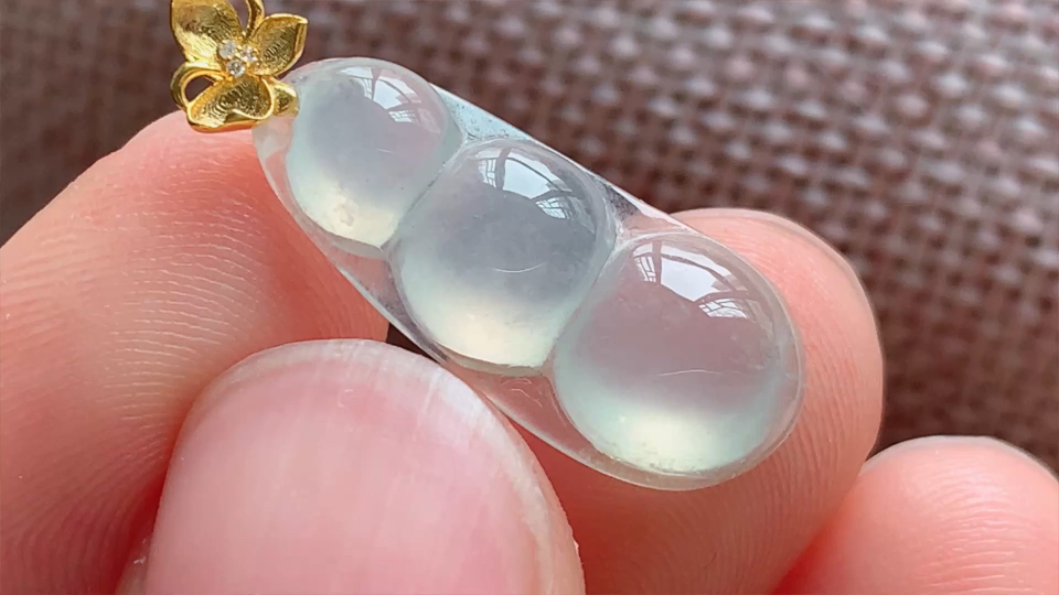 ️天然翡翠，福豆，冰种无裂，18k金 尺寸23-9-4 aa509