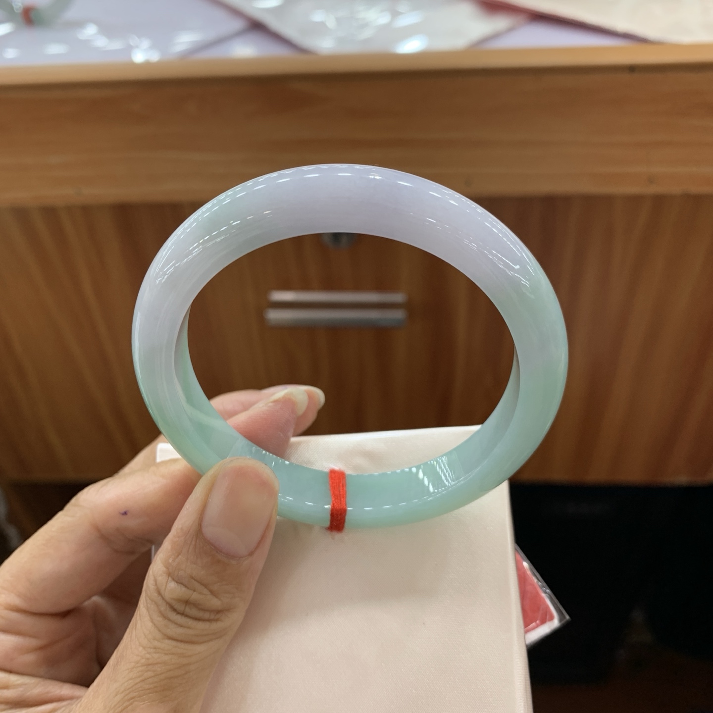 051007XY 湖水绿半山水正圈翡翠手镯 57.5-10.4-8.2