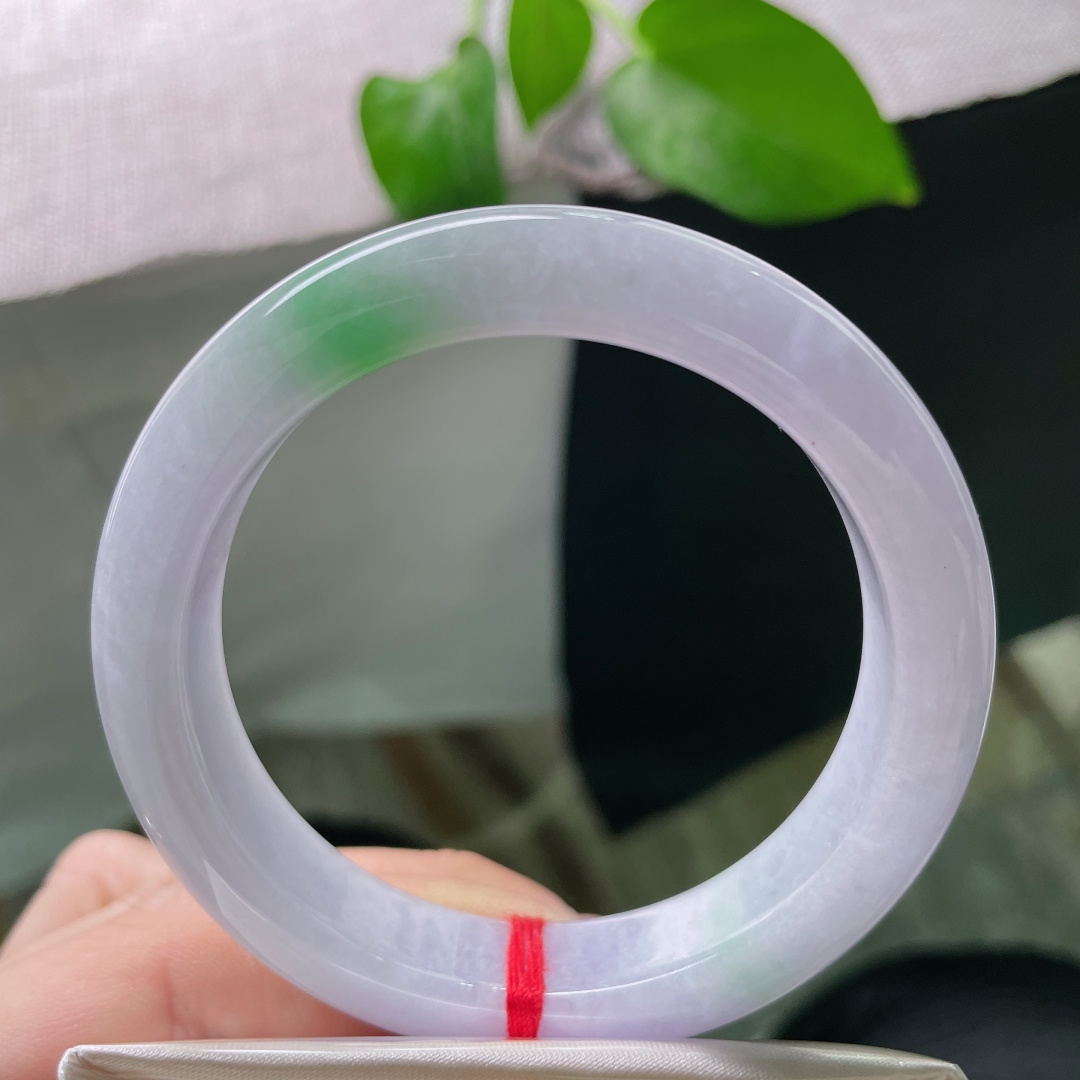 54.8/12.1/8.3，正圈，一抹飘绿更添新意，春意朦胧，水润，晶体棉，皮纹，ss52089a