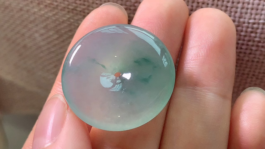 ️天然翡翠，飘花平安扣，尺寸25.5-5 fj58