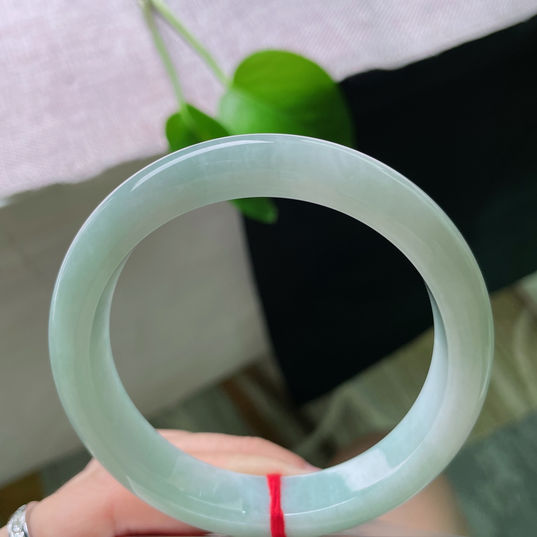 绿底正圈，色系甜美，温柔可人，减龄，质地温润细腻，有纹，ss51789a