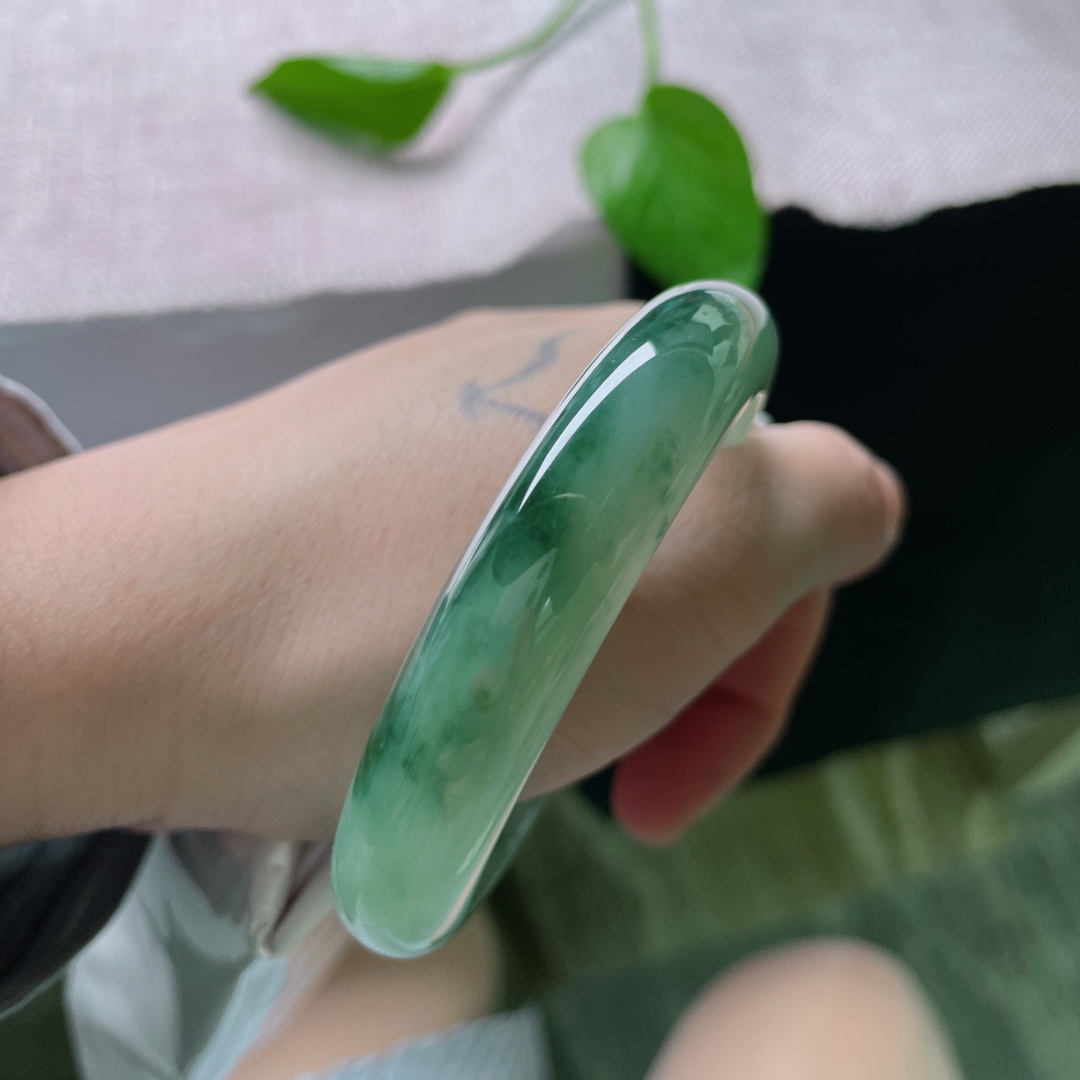 飘花，雅致清新，正圈，水润，细腻，优雅，无裂，ss52788a