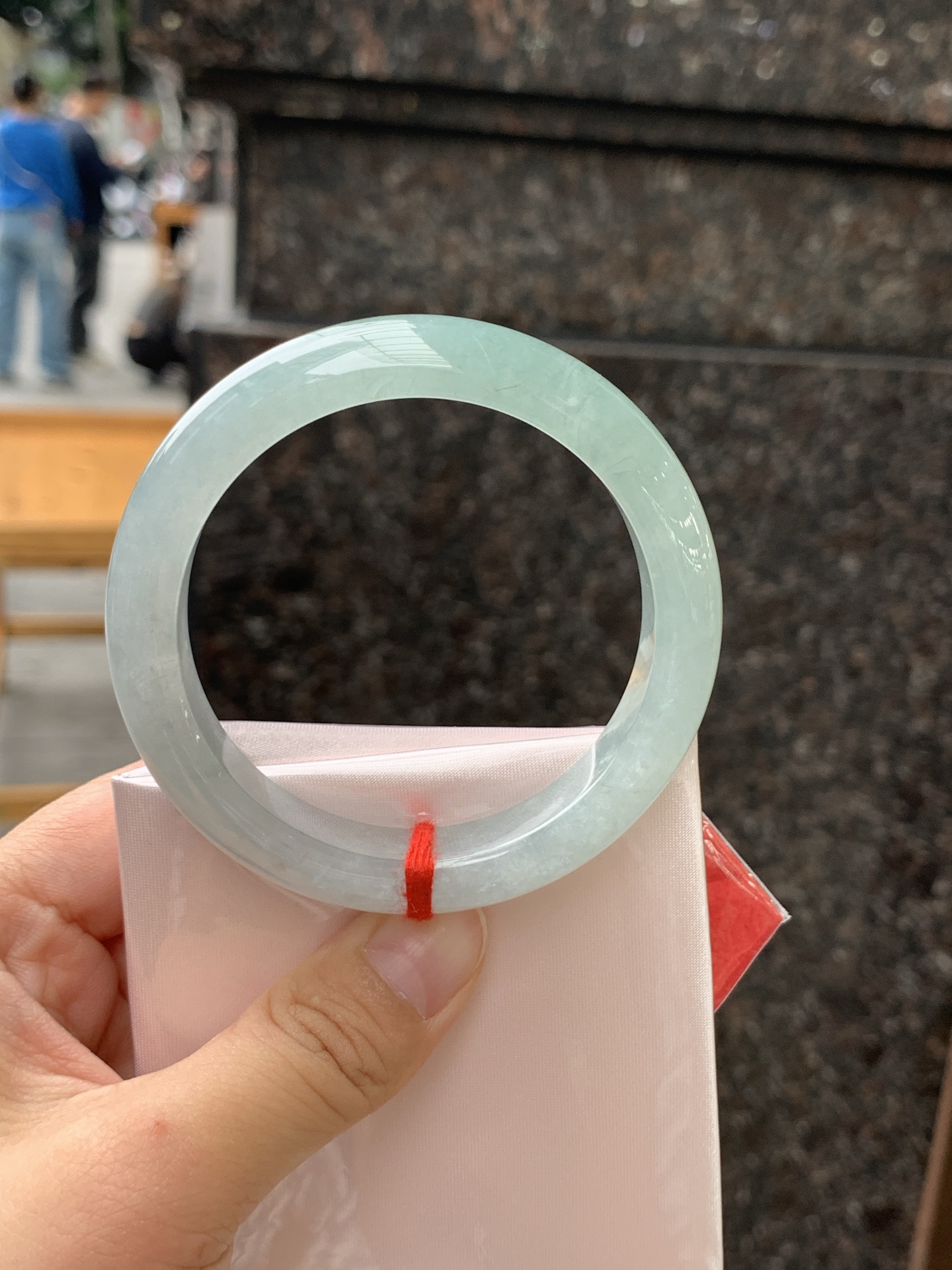 半山水正圈 0509-N664-4 无裂，底妆水润细腻，半山半水天然意境，上手不挑皮，自带清冷感，低调不张扬，越看越有味道