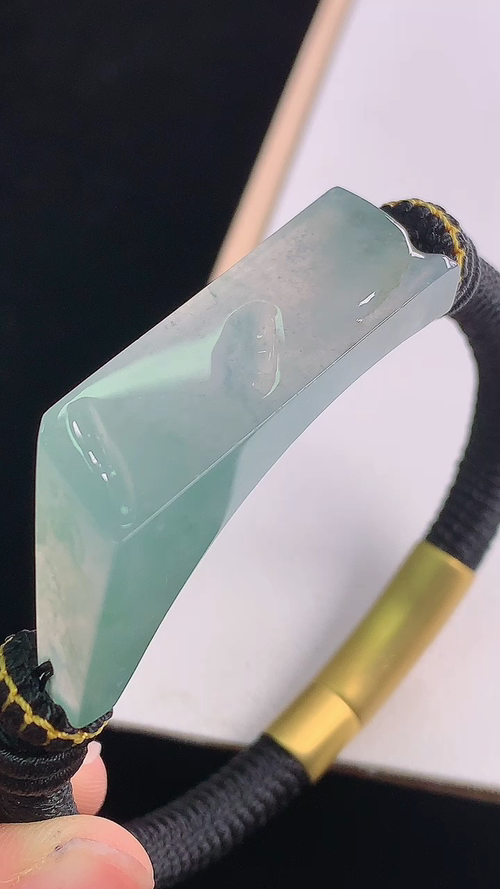️冰飘花原石，无裂，尺寸:46.8-13.6-11.6mm 5