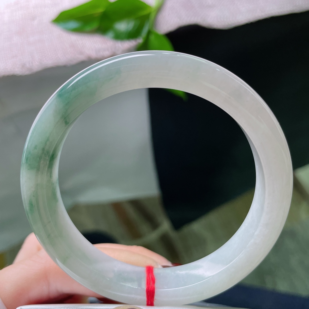 60/12.2/8.9飘花正圈，水润细腻，一抹飘花，婉间风华，贵气，无裂, ss50344a