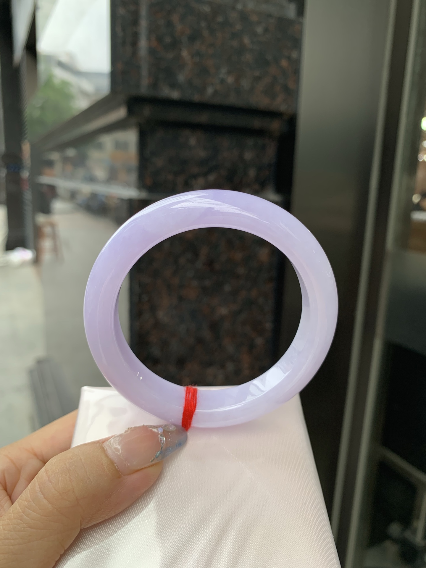 正圈 0509-N666 打灯细纹，底妆水润，满圈吸睛抢眼，浪漫迷人，仙气飘飘，优雅高贵显气质，感满满，满满底色均匀不失色，不同光线不一样视觉感受