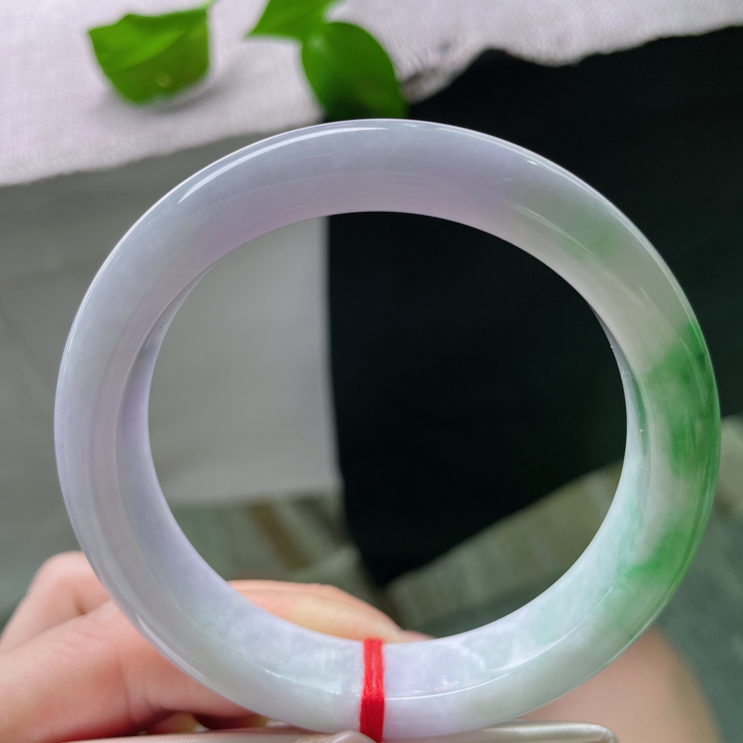 59.6/12.5/8.7春彩正圈，水润，青翠欲滴，一抹翠色入梦来，半抹温润醉春风，无裂，ss51090a