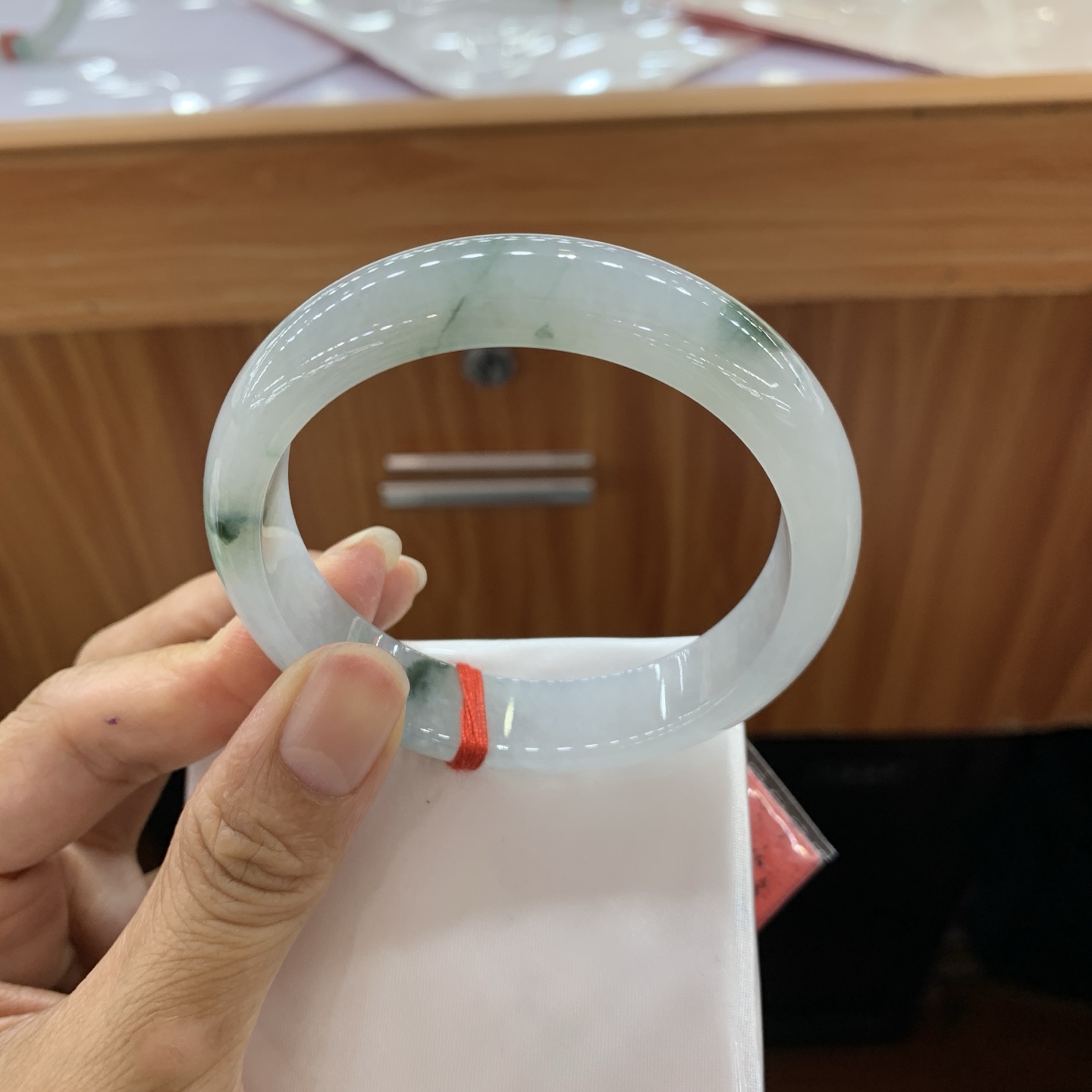 051005FN 飘花正圈翡翠手镯 57-13-7.6