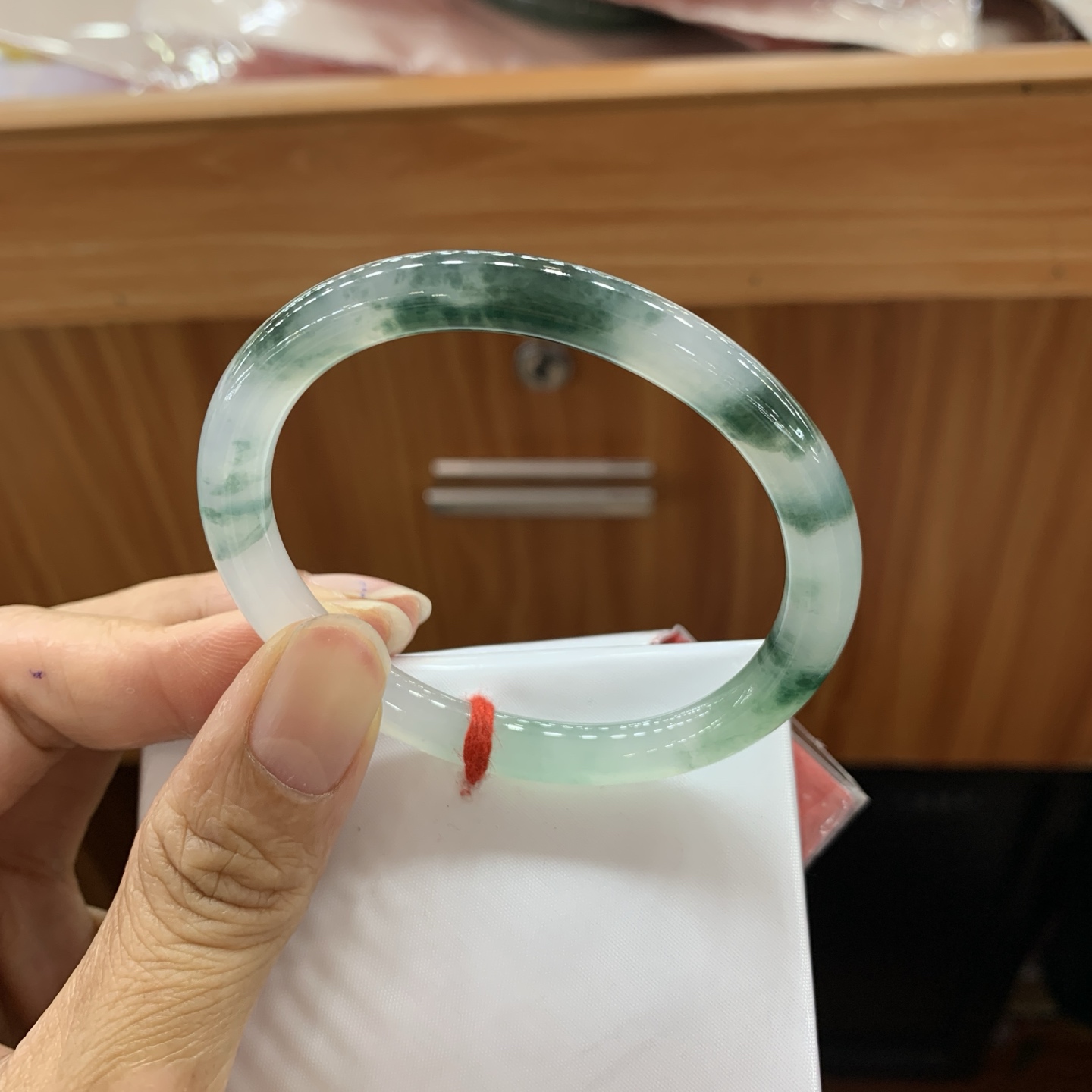 冰飘花小圆条贵妃翡翠手镯 54-46.6-6.9-7