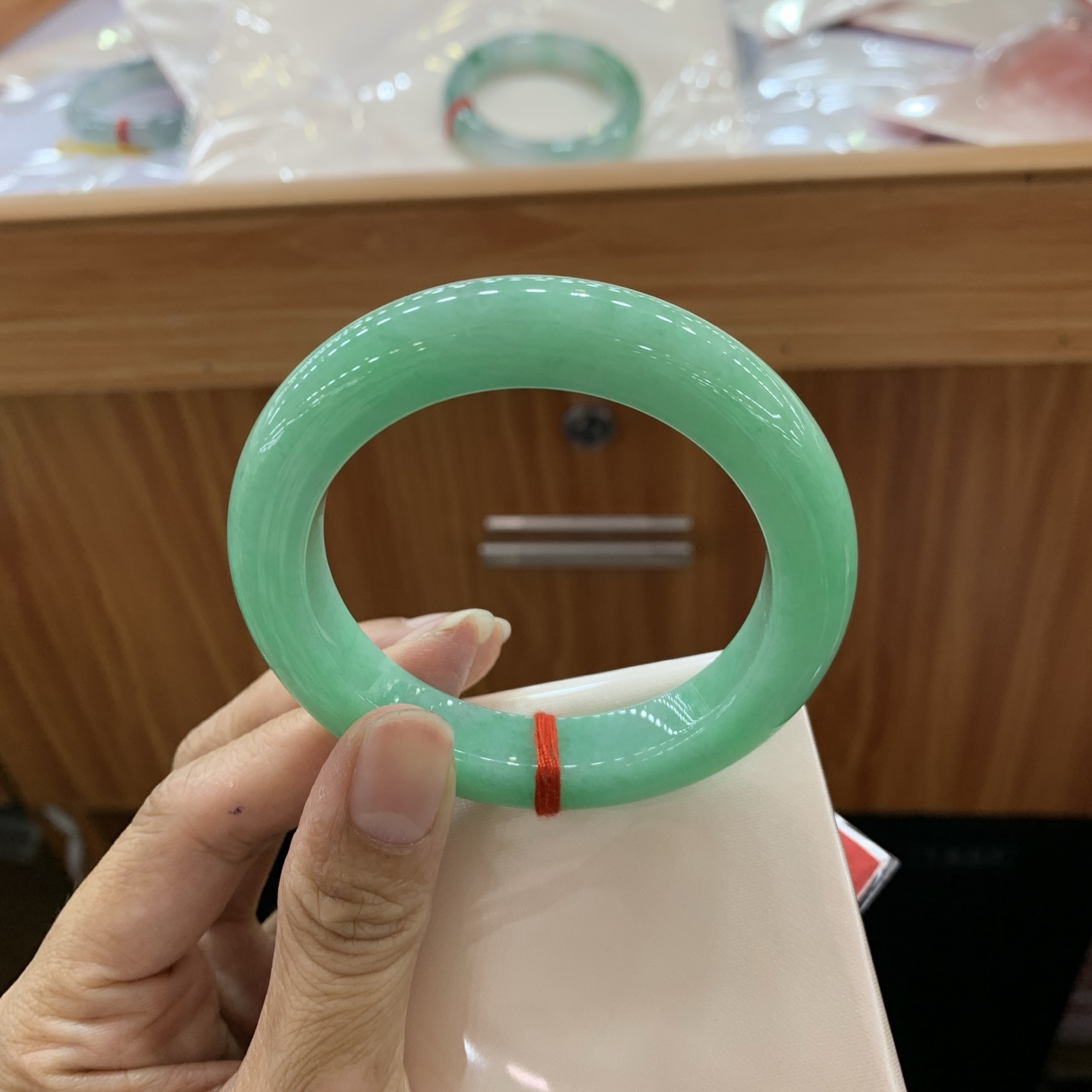 050825WJ 满绿正圈翡翠手镯 53.5-11.2-9.9