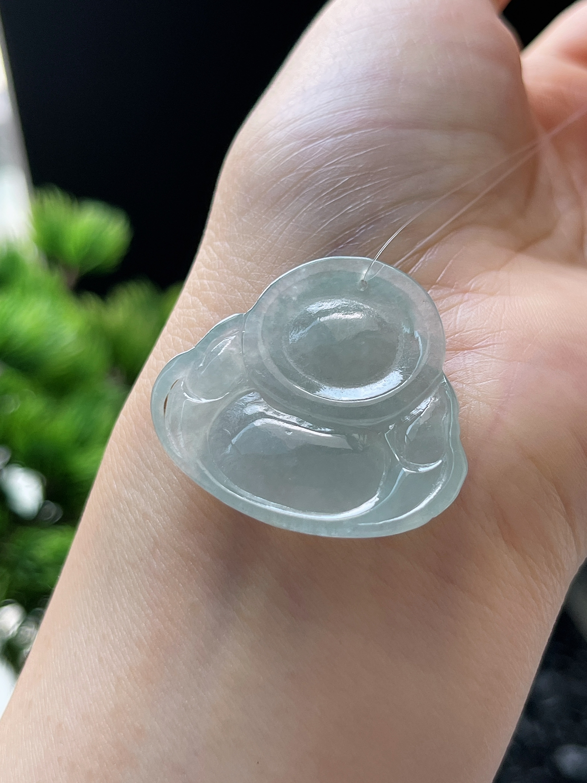 翡翠冰糯种淡绿色吊坠