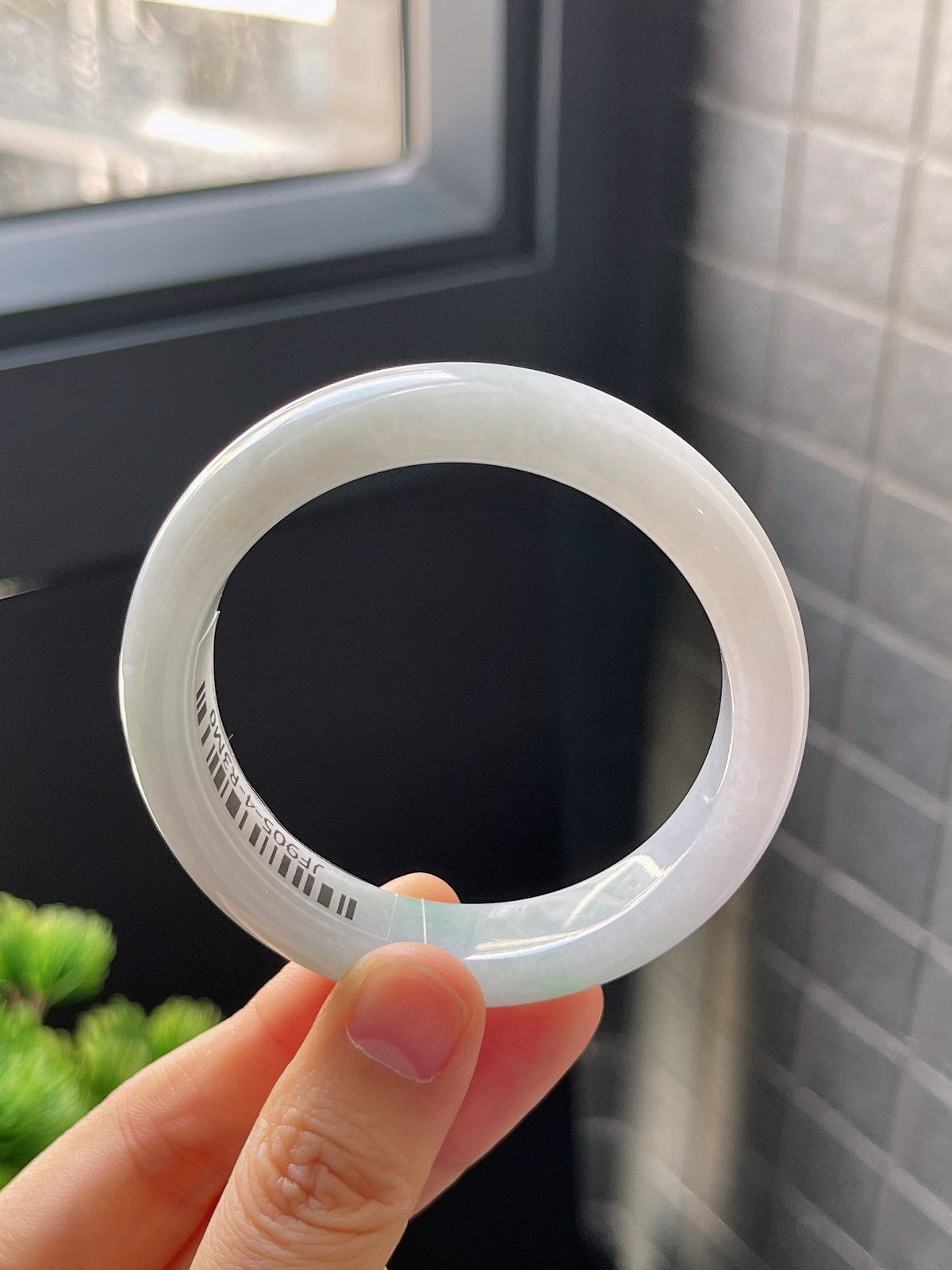 正圈51.3圈口，翡翠糯化种飘绿手镯