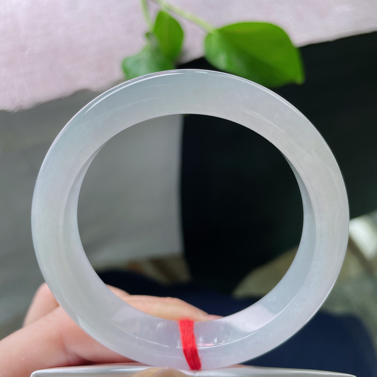 54.5/12.3/8.6淡紫正圈，冰润细腻，种水十足，温柔入骨，东方独有韵味，ss49479a..