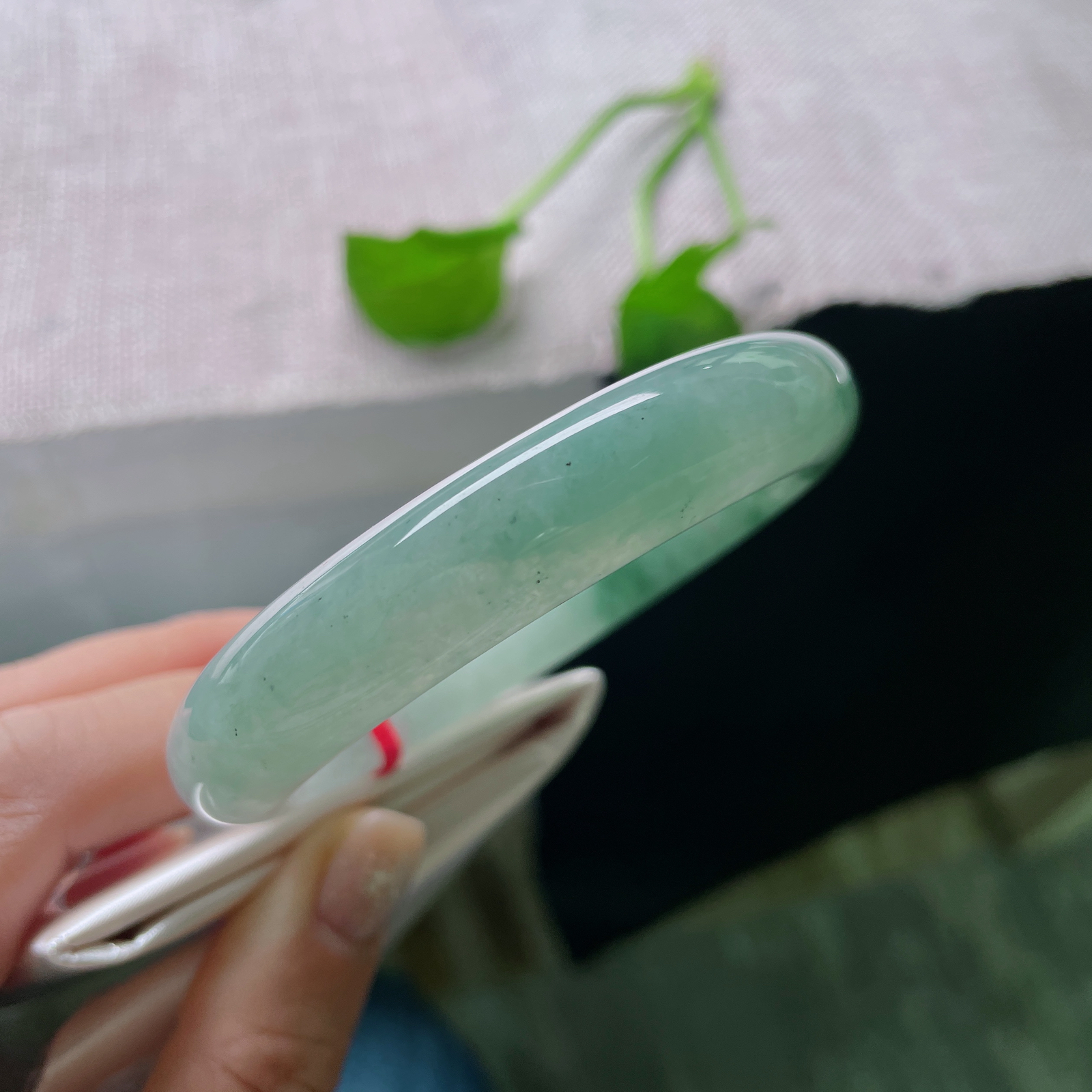 59.2/12.7/8.5，湖水蓝正圈， 飘花，种老，有种坠入深海的幽静，低调不张扬，ss51541a..