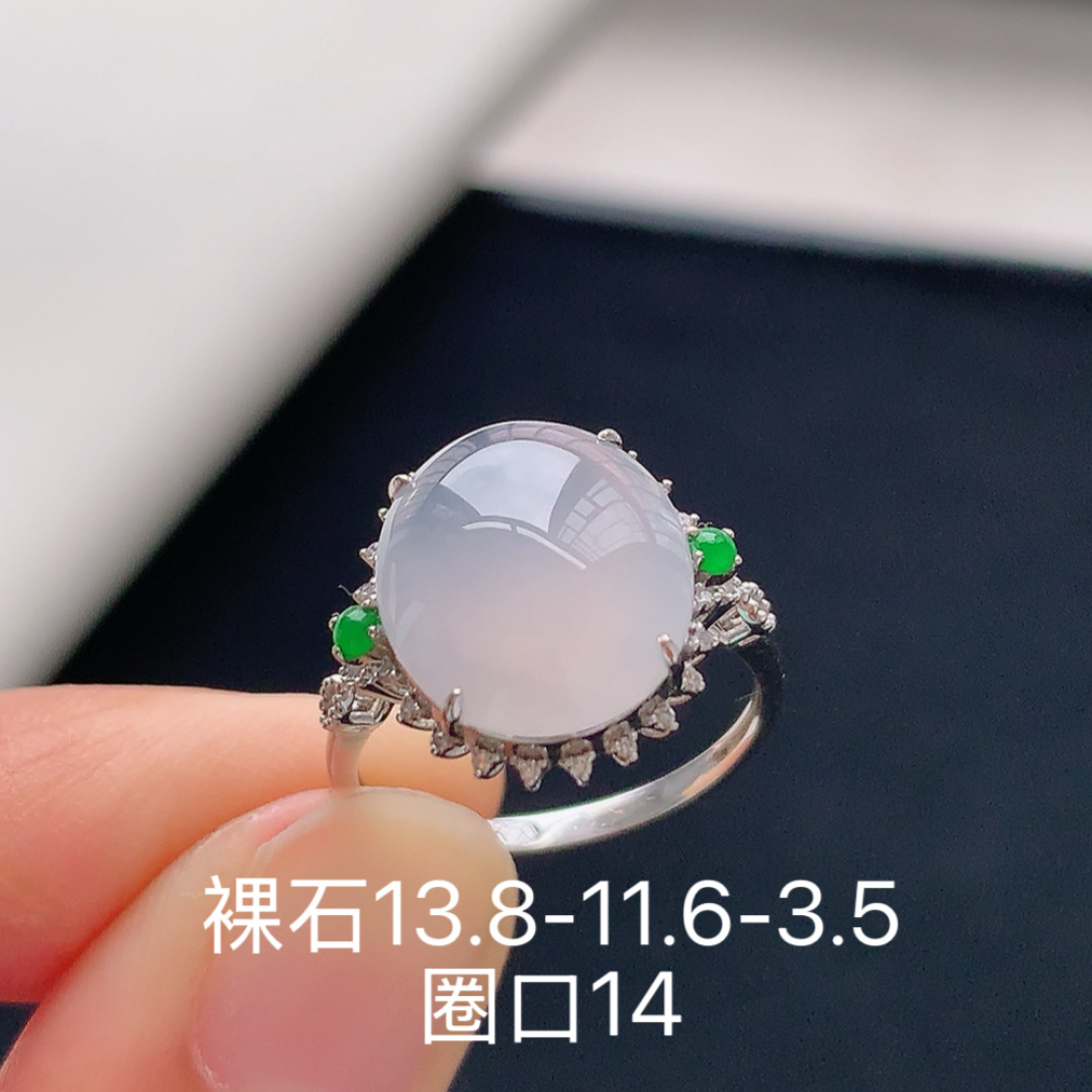 冰紫女戒。紫味浓郁，料子饱满细腻  佩戴简约时尚 货号26508，13.8-11.6-3.5
