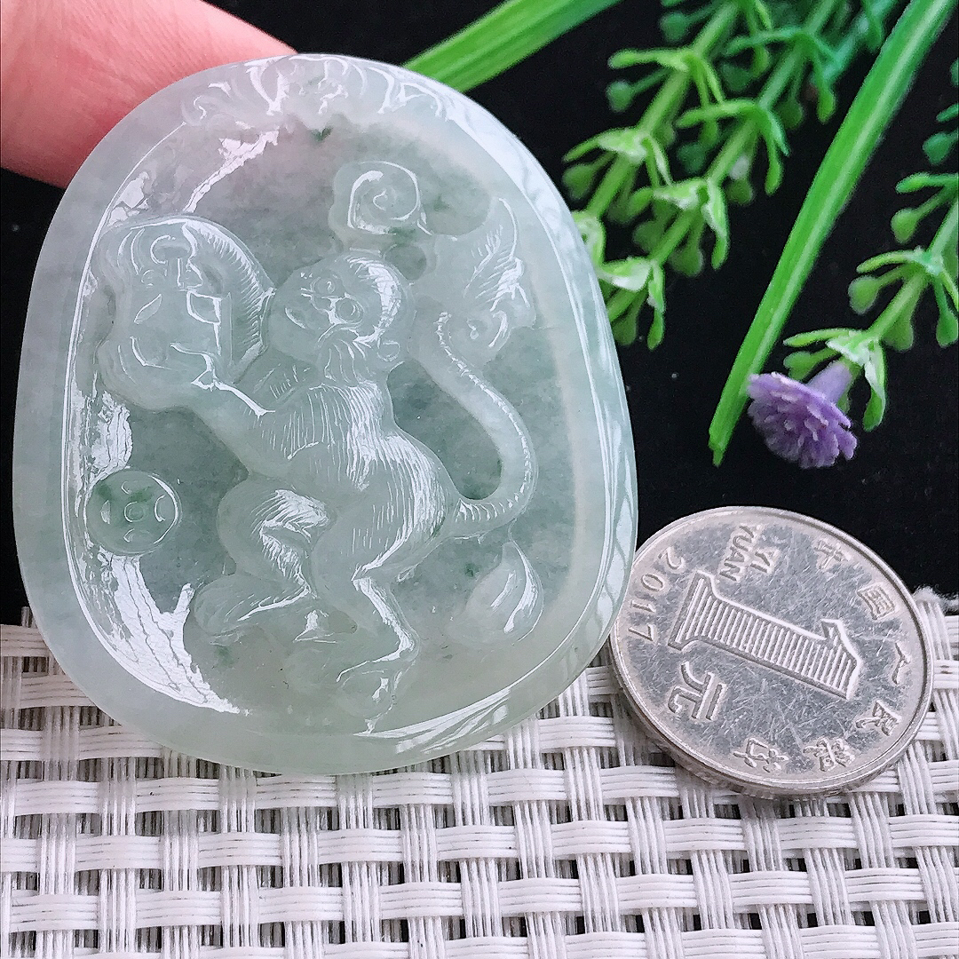 实拍a货翡翠51.8/45/5.6老坑冰润起胶晴底生肖猴吊坠天然翡翠玉坠挂件
