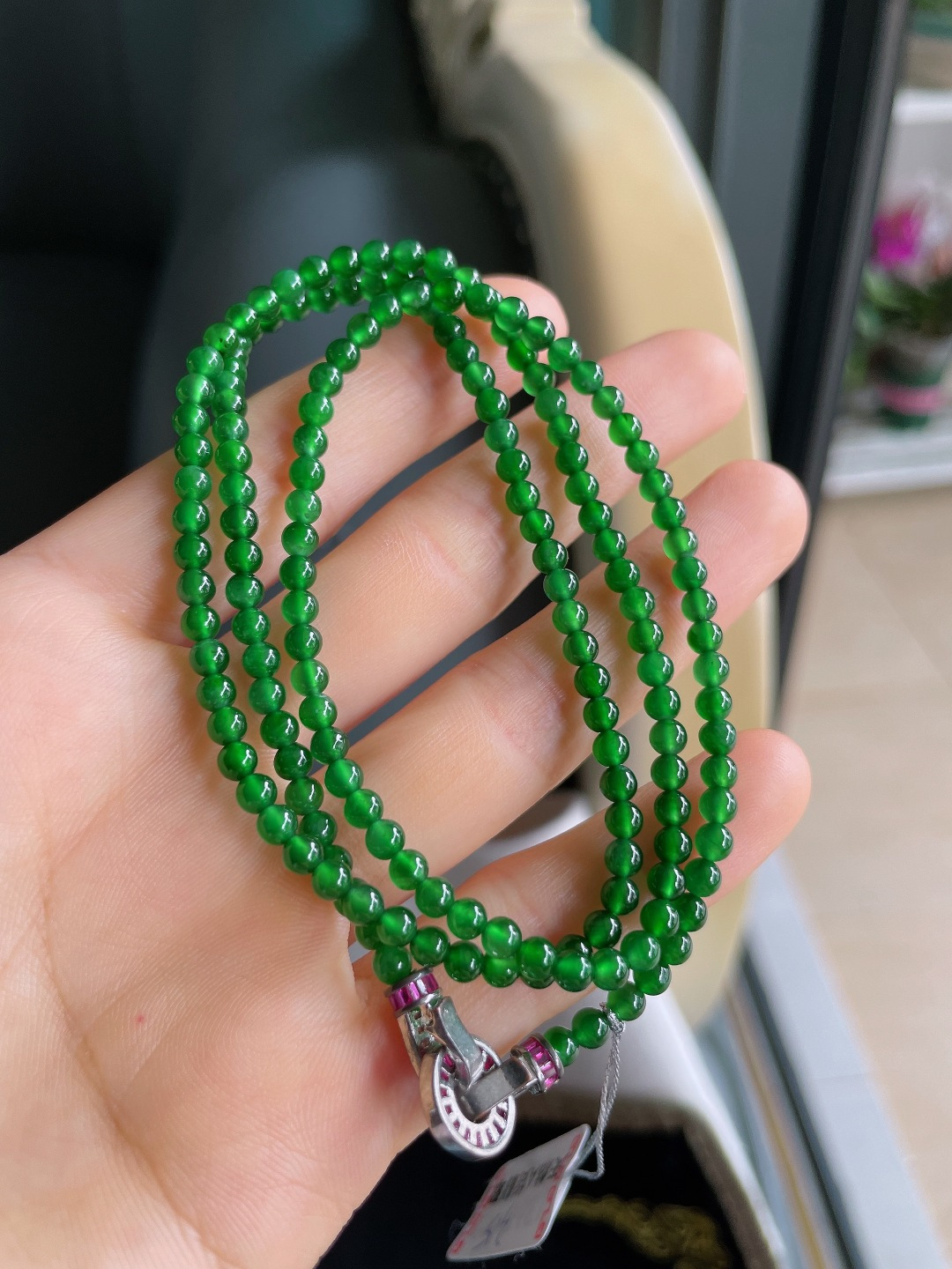 ️天然翡翠A货，冰满绿珠链，尺寸：3.5mm。【编1180】