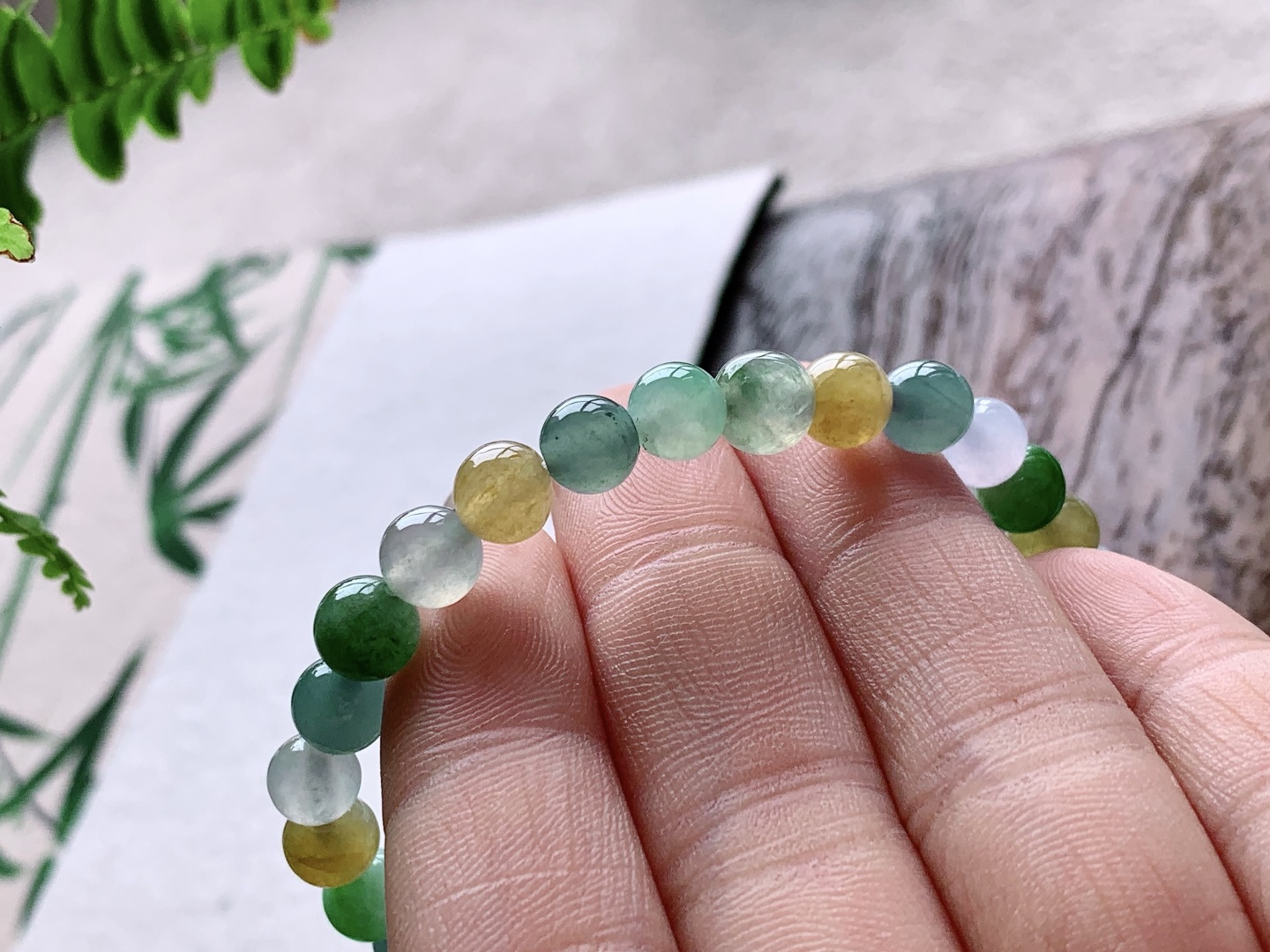 ️冰多宝手串圆珠子手串 说明 缅料 性比高 尺寸6.8mm 重量15.4克 不议