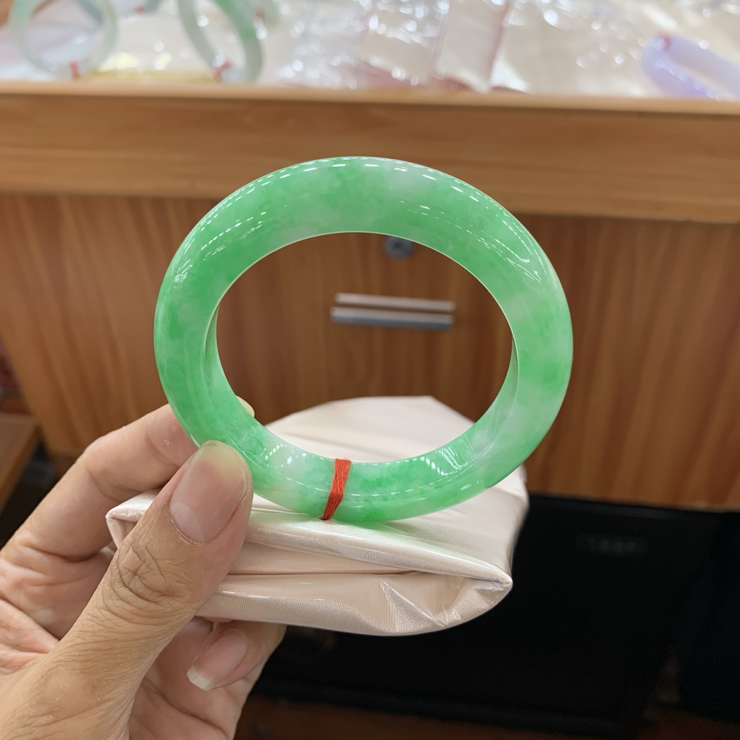 050907JJ 满色正圈翡翠手镯 54.6-11.4-10