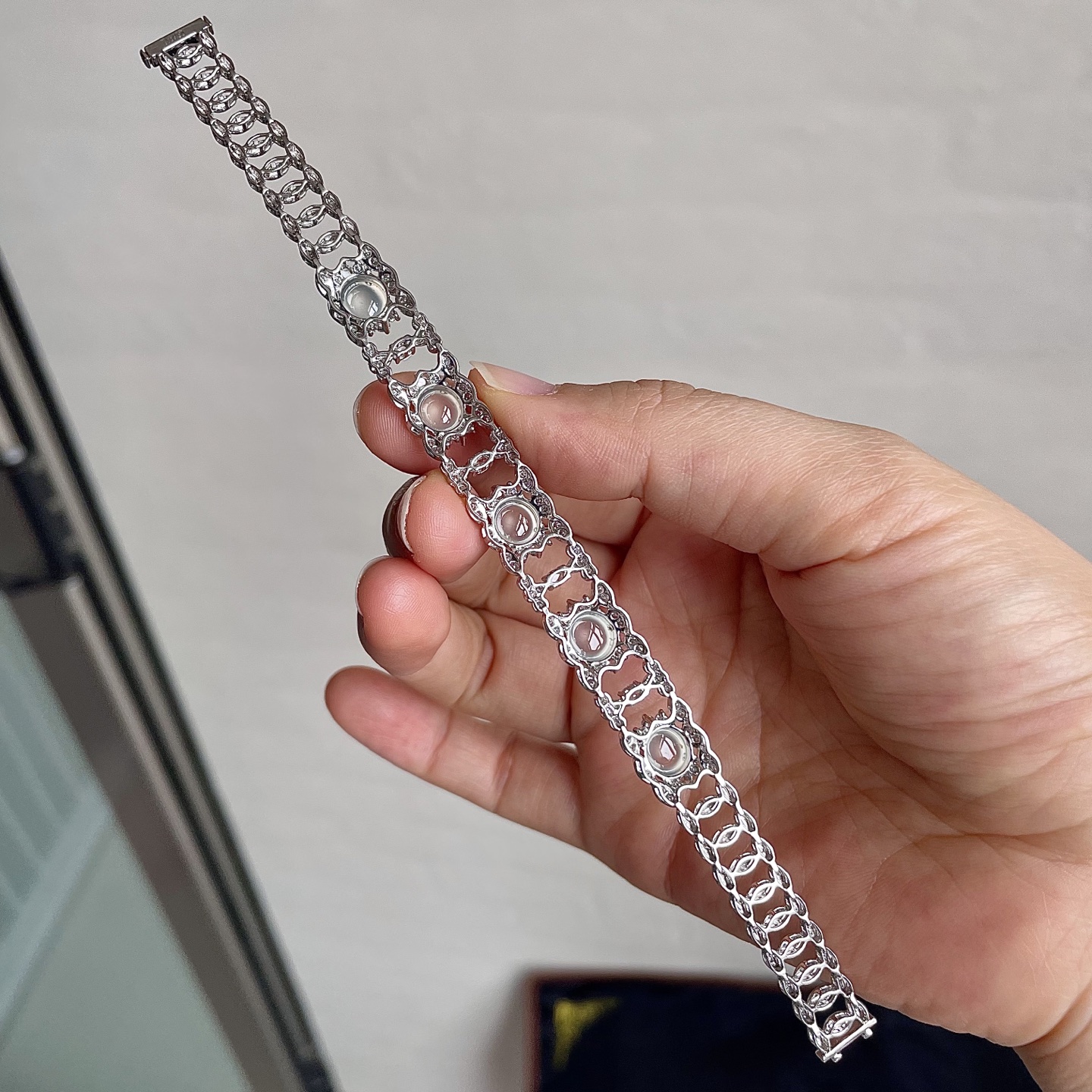 ️玻璃种手链，18k金镶嵌，饱满水润，，裸石尺寸6.6/6.3/4编码0510好数字