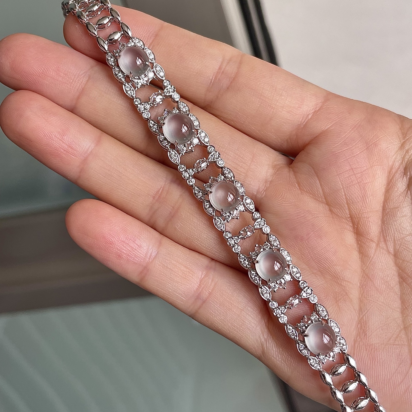 ️玻璃种手链，18k金镶嵌，饱满水润，，裸石尺寸6.6/6.3/4编码0510好数字