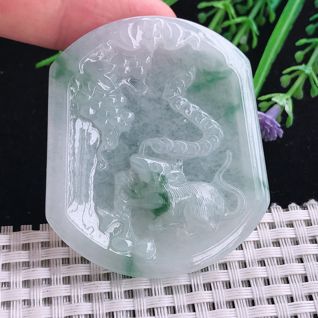 实拍a货翡翠54/47/5.8老坑冰润冰飘花招财鼠吊坠天然翡翠玉坠生肖鼠