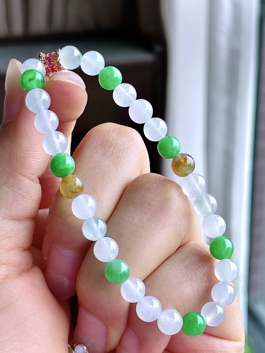 【珠子】冰多宝手串圆珠珠子手串 【说明】缅甸 性比高 【尺寸】6.1mm 【重量】12.2克 【】 不议