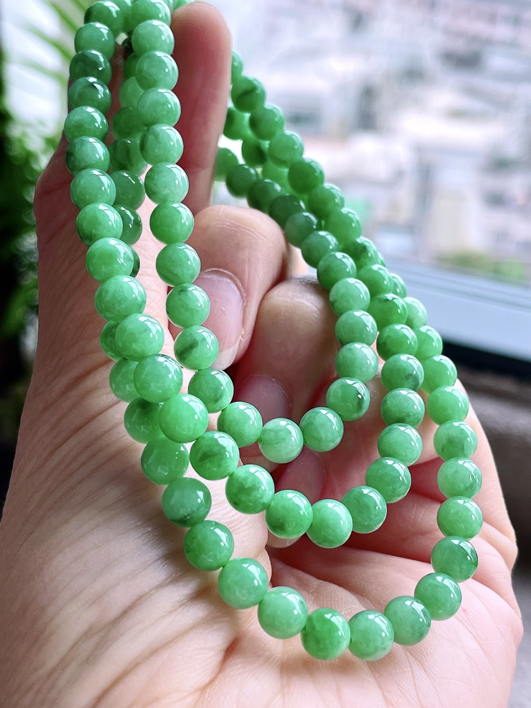 珠子 冰阳绿珠链圆珠珠子珠链 说明 缅料 性比高 尺寸5.9mm，30cm 重量39克 不议