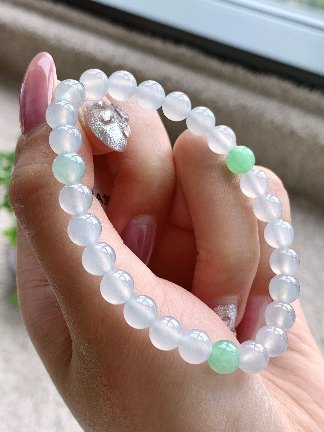 珠子冰双彩手串圆珠子手串 说明 性比高 尺寸6.8mm 重量14.7克 不议