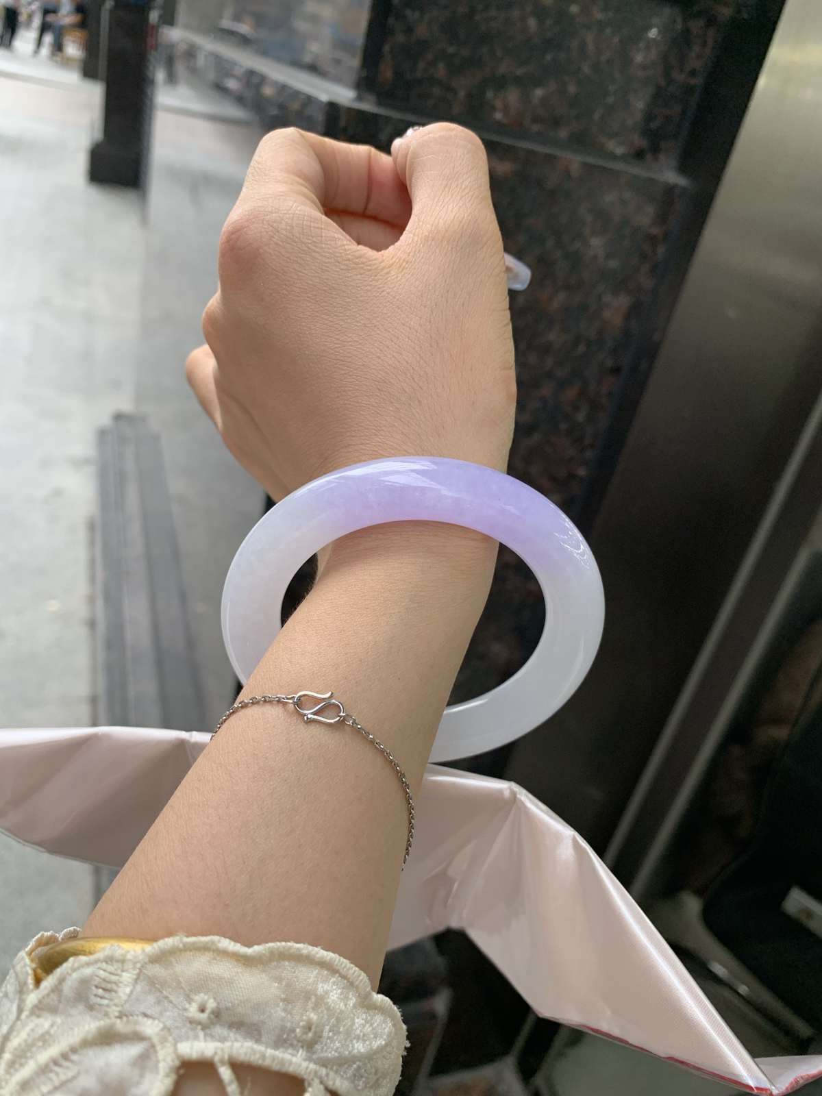 紫罗兰圆条，一节圈紫罗兰吸睛抢眼，浪漫迷人，仙气飘飘，优雅高贵显气质，满满紫罗兰底色均匀不失色..