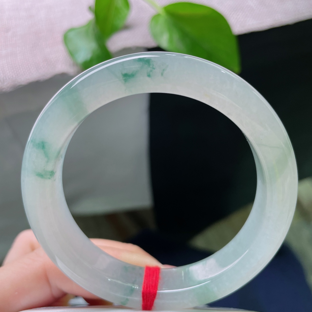 56.7/12.7/10.1冰飘花正圈，冰润细腻，冰种蕴清雅，自带温婉气场，贵气，无裂，ss5293