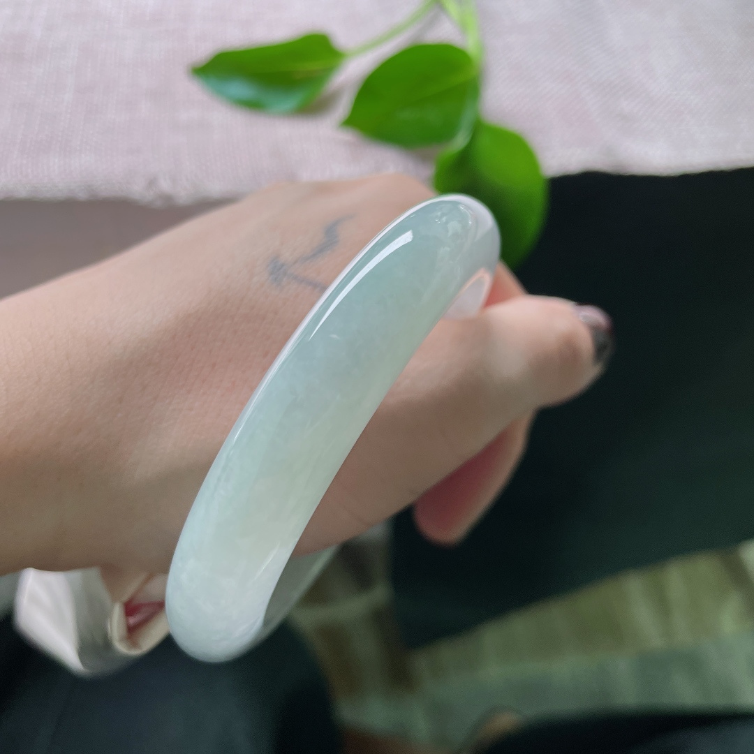55.2/11.9/8.8，淡绿淡紫正圈，如同春日寄来的信笺，都是温柔的风，无裂，ss50043a