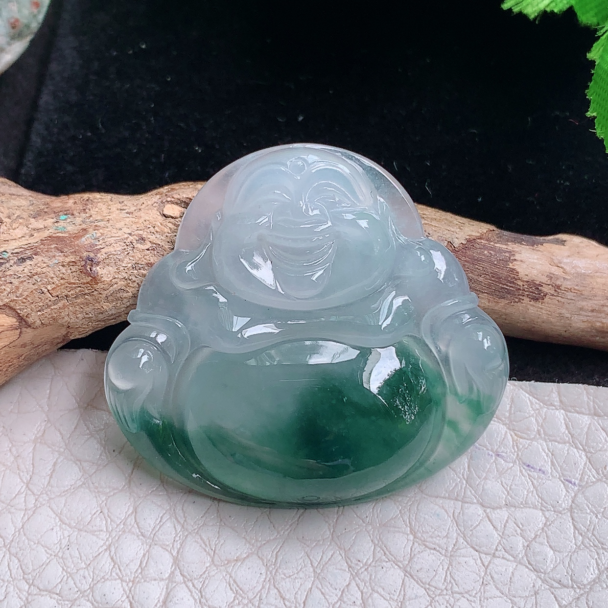 axm实拍31.2*34.8*6缅甸翡翠冰飘花开心佛 弥勒佛玉吊坠 玉挂件