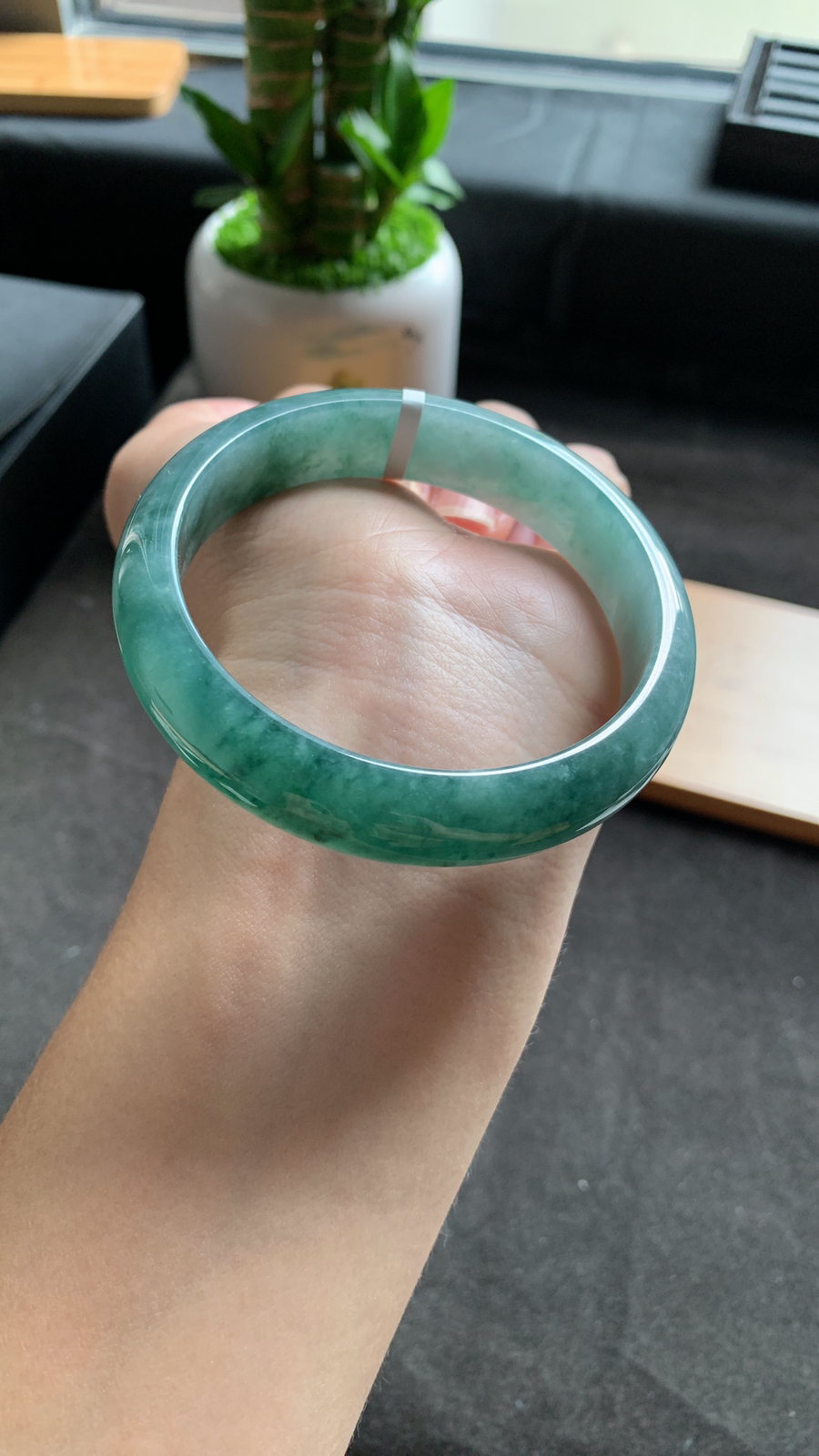 59圈口 天然A货翡翠手镯 花色浓郁特色 种水好
