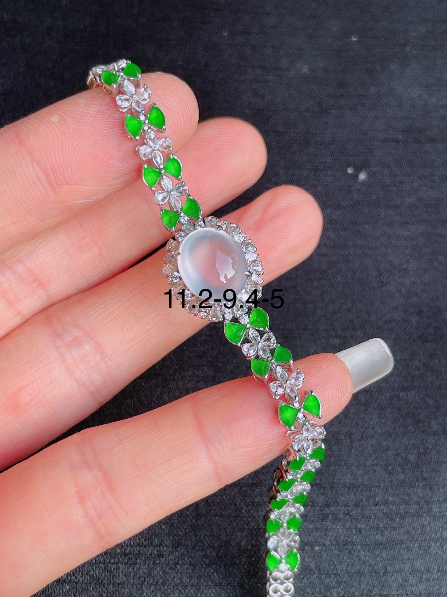 ️冰种绿蛋面手链，晶莹剔透，新颖时尚，，11.2-9.4-5