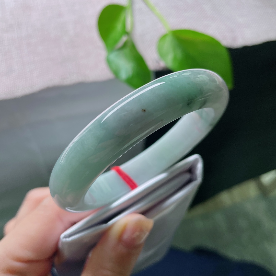57.3/12.8/9.4蓝底正圈，水润细腻，飘花，清新俊逸，贵气，有棉线，ss51632a