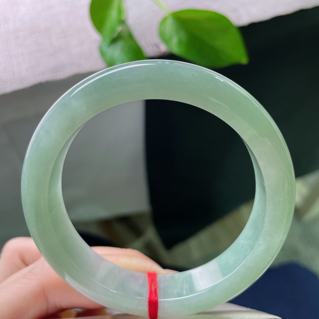 57.3/13.4/8.8，绿底正圈，水头好，种老，半湖烟雨，一顷碧色，人间值得，无裂，ss51443a