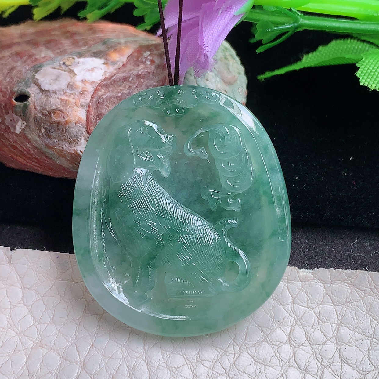 kh实拍39.8*34.6*4.8天然缅甸翡翠a货冰飘花生肖狗 旺财玉吊坠 玉挂件