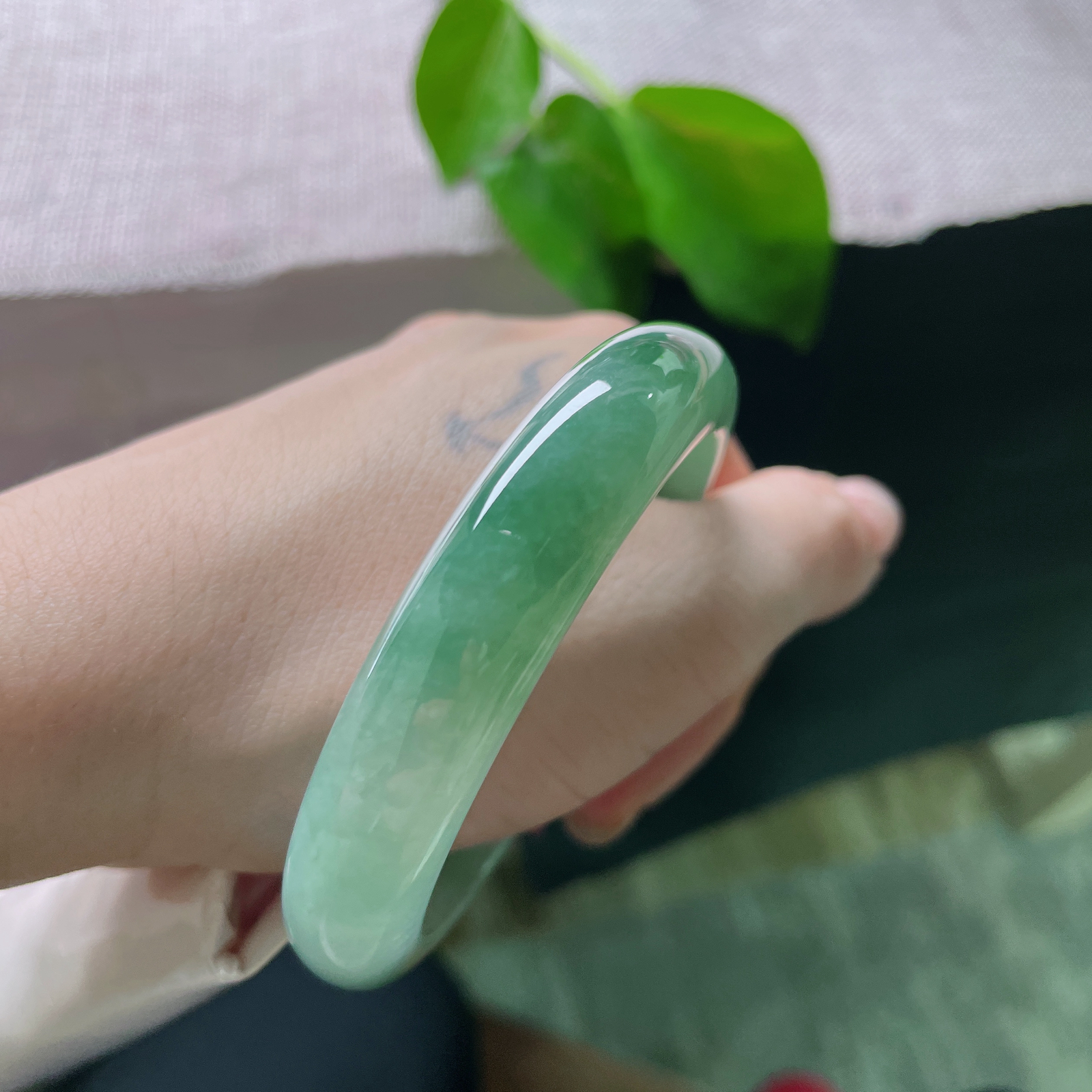 55.2/11.9/8.1，湖水绿正圈，水头好，种老，宁静致远，心如止水，ss51433a..