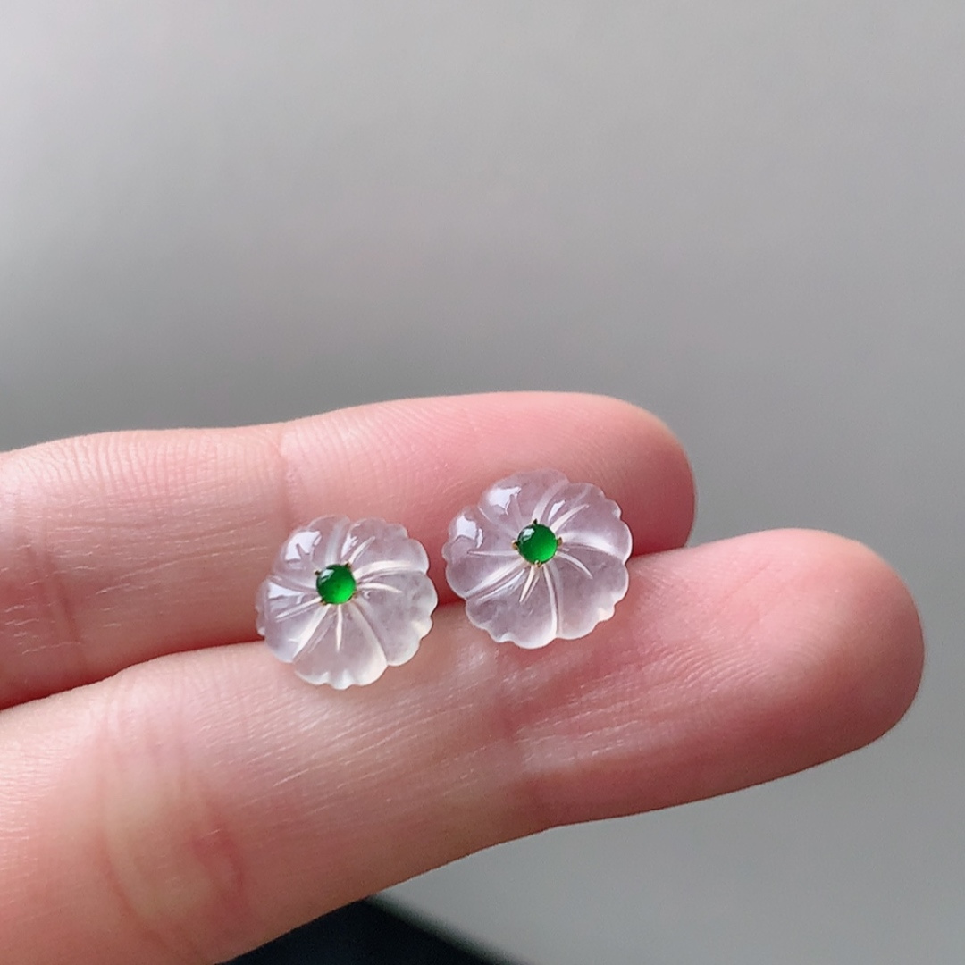 ️️ 高冰花朵耳钉 冰透起光，底子细腻莹润，佩戴清新优雅，10.3-2.3
