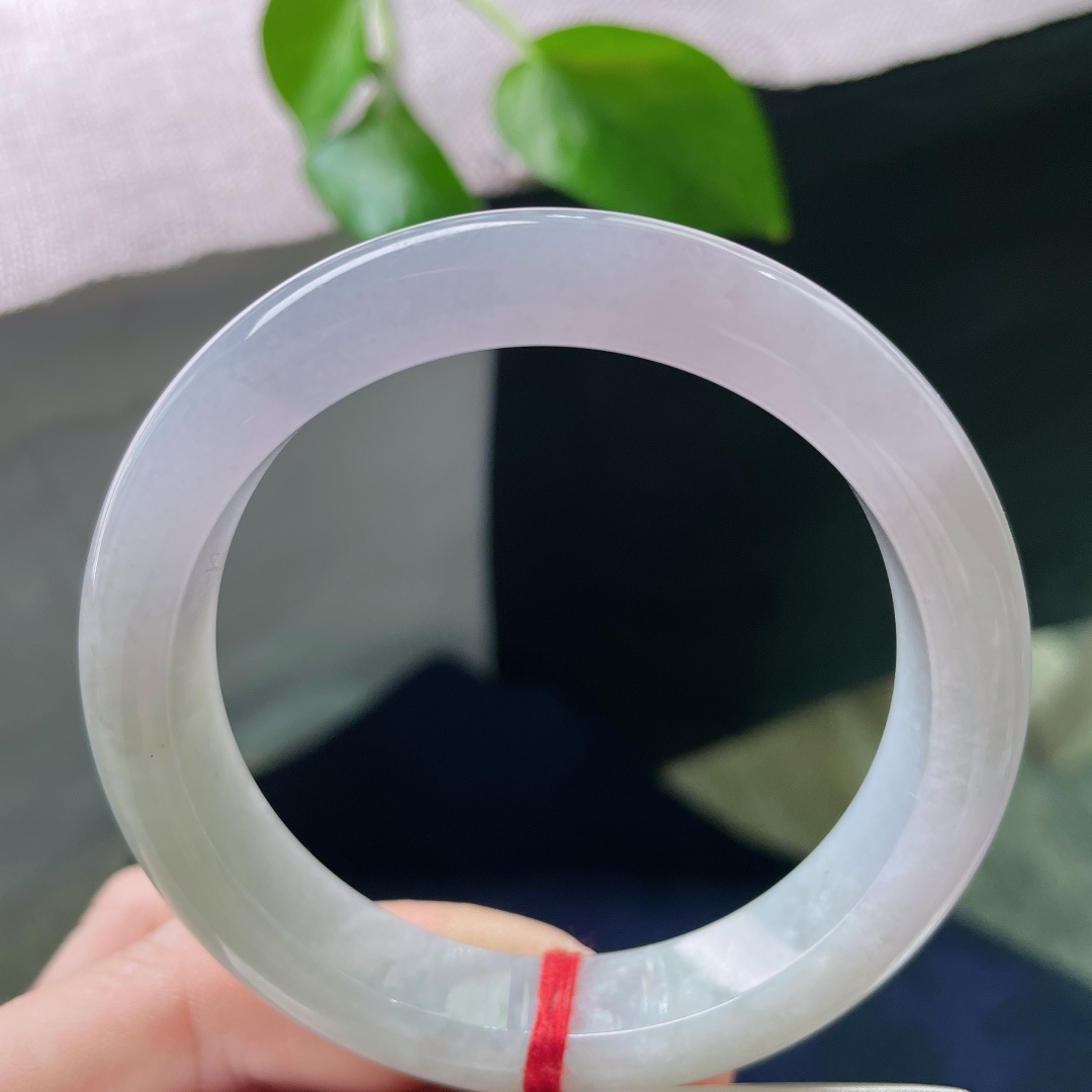 57.5/12.6/8.4，淡紫淡绿正圈，水头好，种老，温柔仙美，一镯两戴，无裂，ss51298a