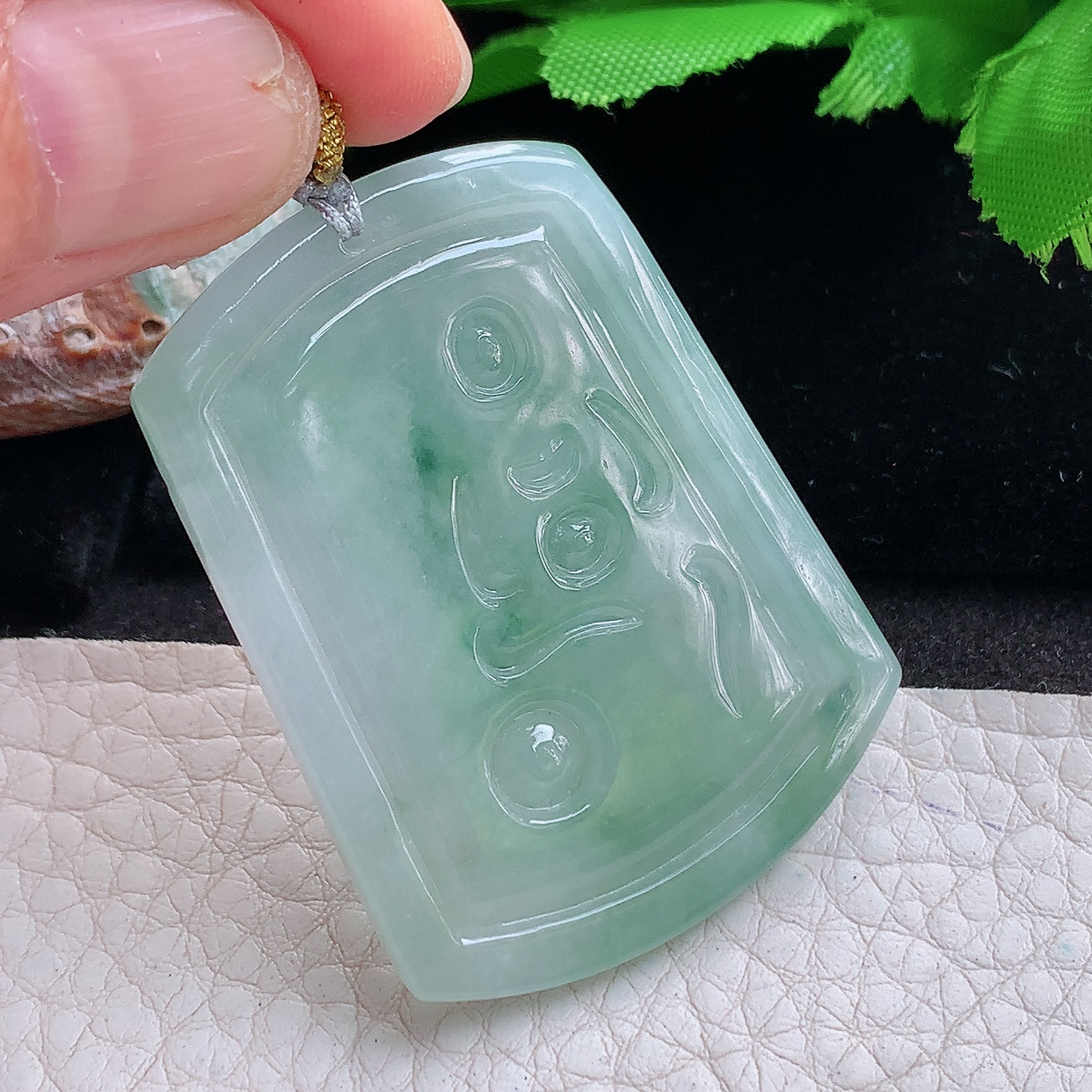 rp实拍46.8*35.2*5.5天然缅甸翡翠a货胶感飘花文殊菩萨玉吊坠 玉挂件