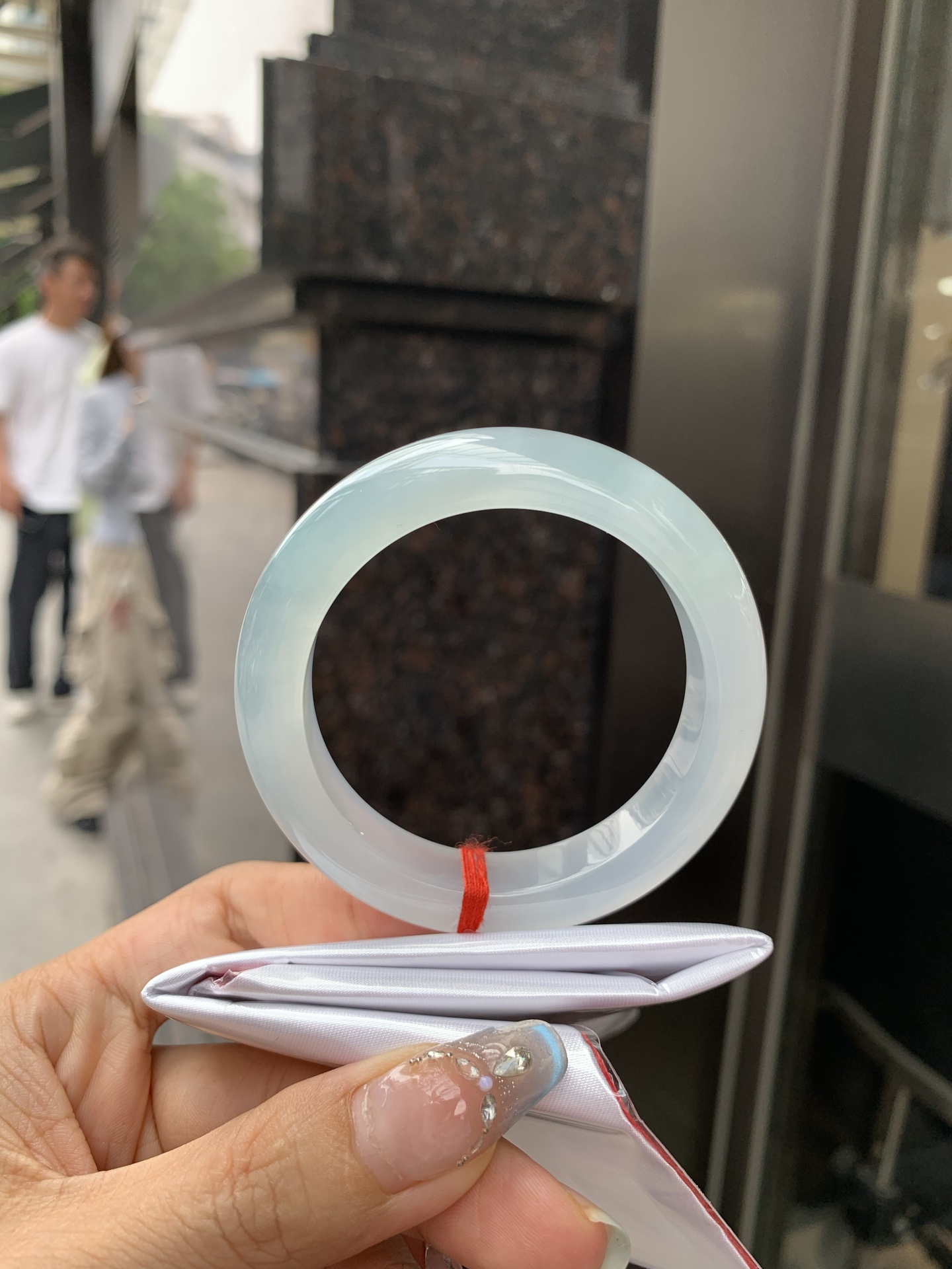 冰晴正圈 53.3-9.2-12 0512-563-10053 打灯细纹，底妆冰透胶润，清爽耐看的均